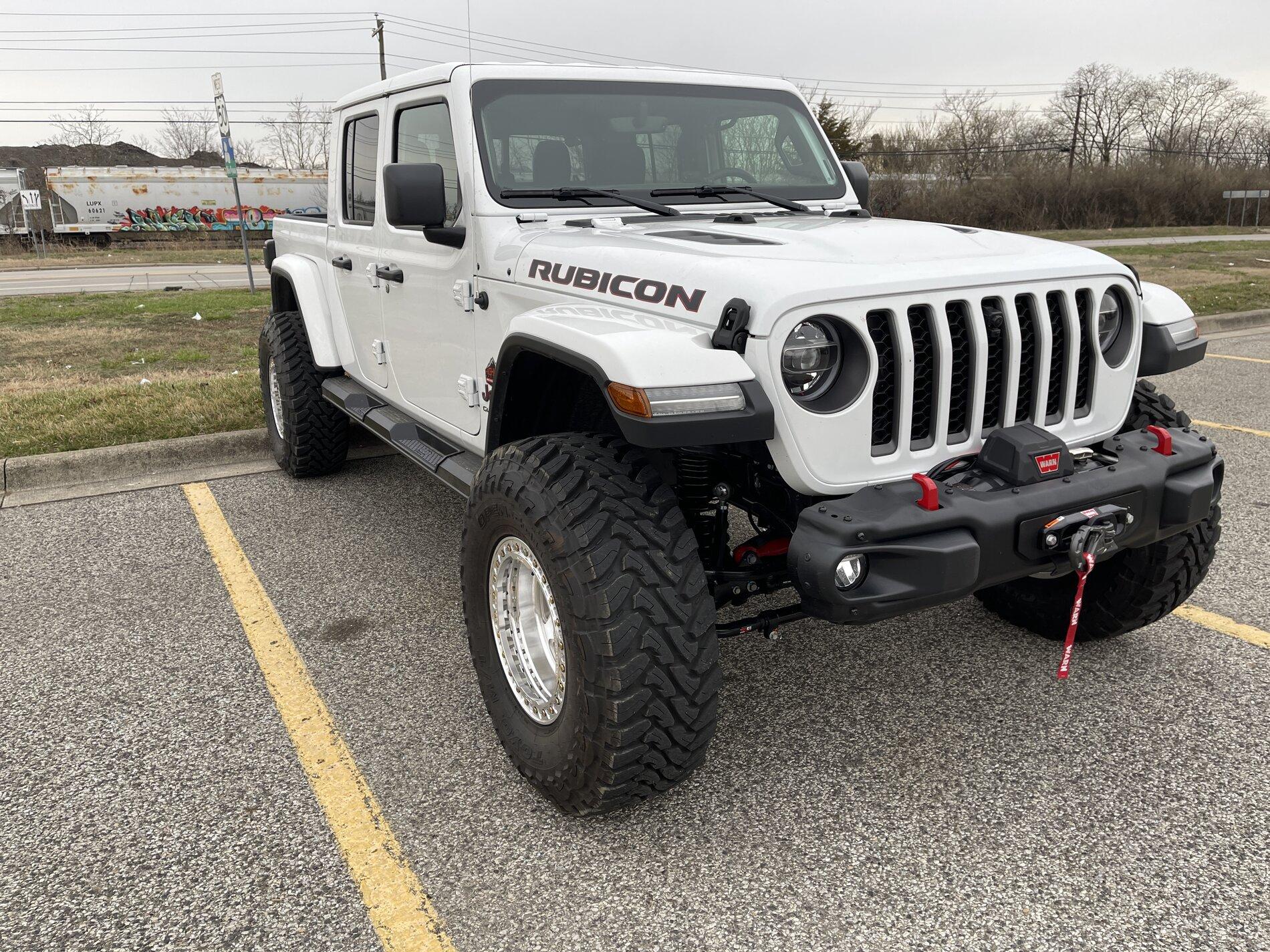 Jeep Gladiator LoD steps 5509DC8C-C56D-4DC8-946F-7CE1EF9ECE24
