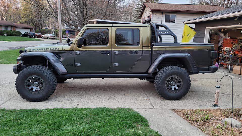 Jeep Gladiator My 2020 JTR Dual Color Gladiator Build 172578469_10159610943467018_3950737392602613056_n