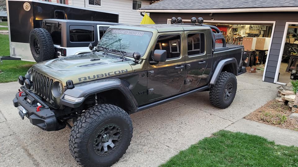 Jeep Gladiator My 2020 JTR Dual Color Gladiator Build 172720394_10159610943582018_6611494484401087550_n