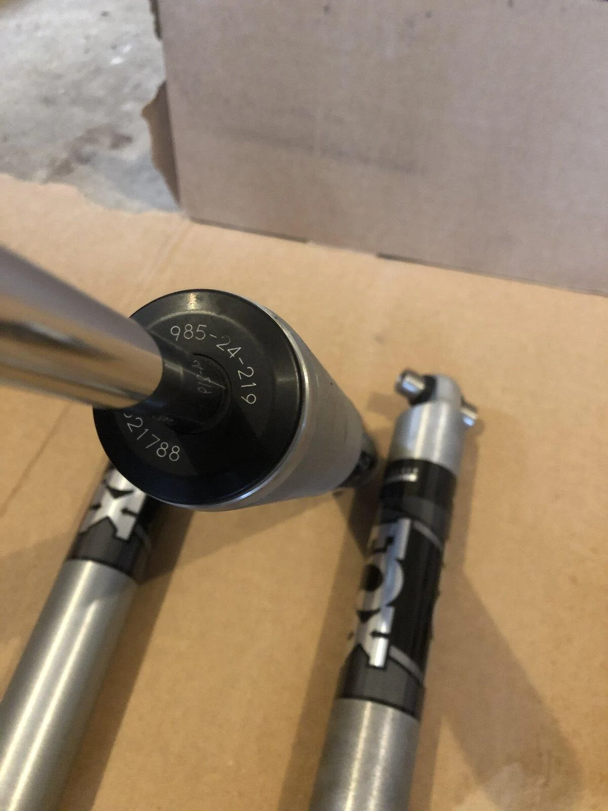 Jeep Gladiator Rubicon Fox 2.0 Shocks 64021578830__FF8AA237-0803-440D-9C3C-77190ED6AC12
