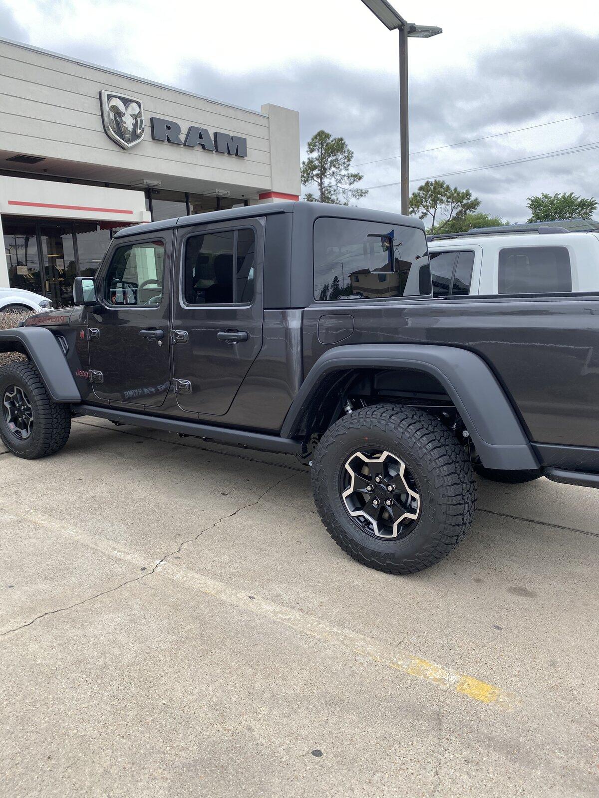 Jeep Gladiator Took Delivery of Your JT? Sign in Here! C88300D0-224D-4315-BE72-AFA619FF1CD2