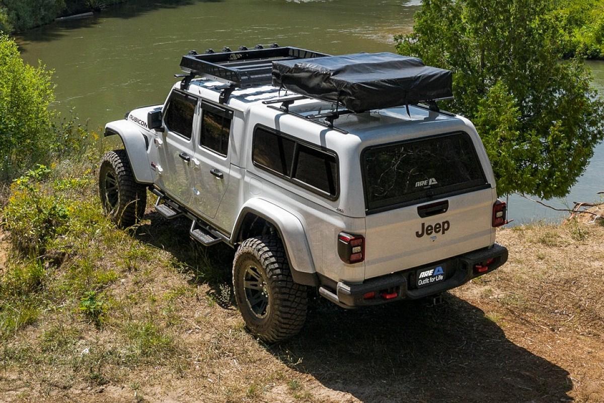 Jeep Gladiator A.R.E. CX EVOLVE CAP installed ARE_1178117
