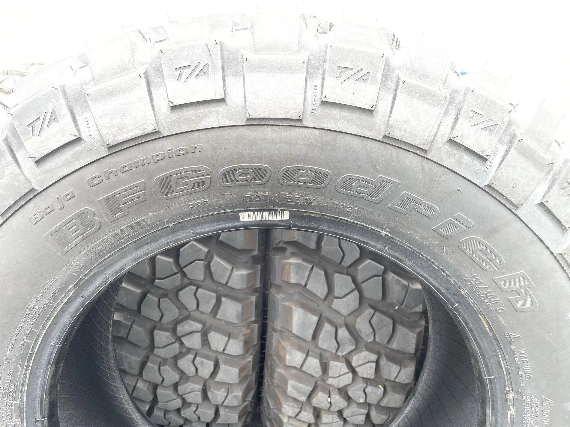 Jeep Gladiator BF Goodrich KM2 Tires - Set of 5 58243AFE-3E94-4C3F-BF1E-A11DD83E8CA8
