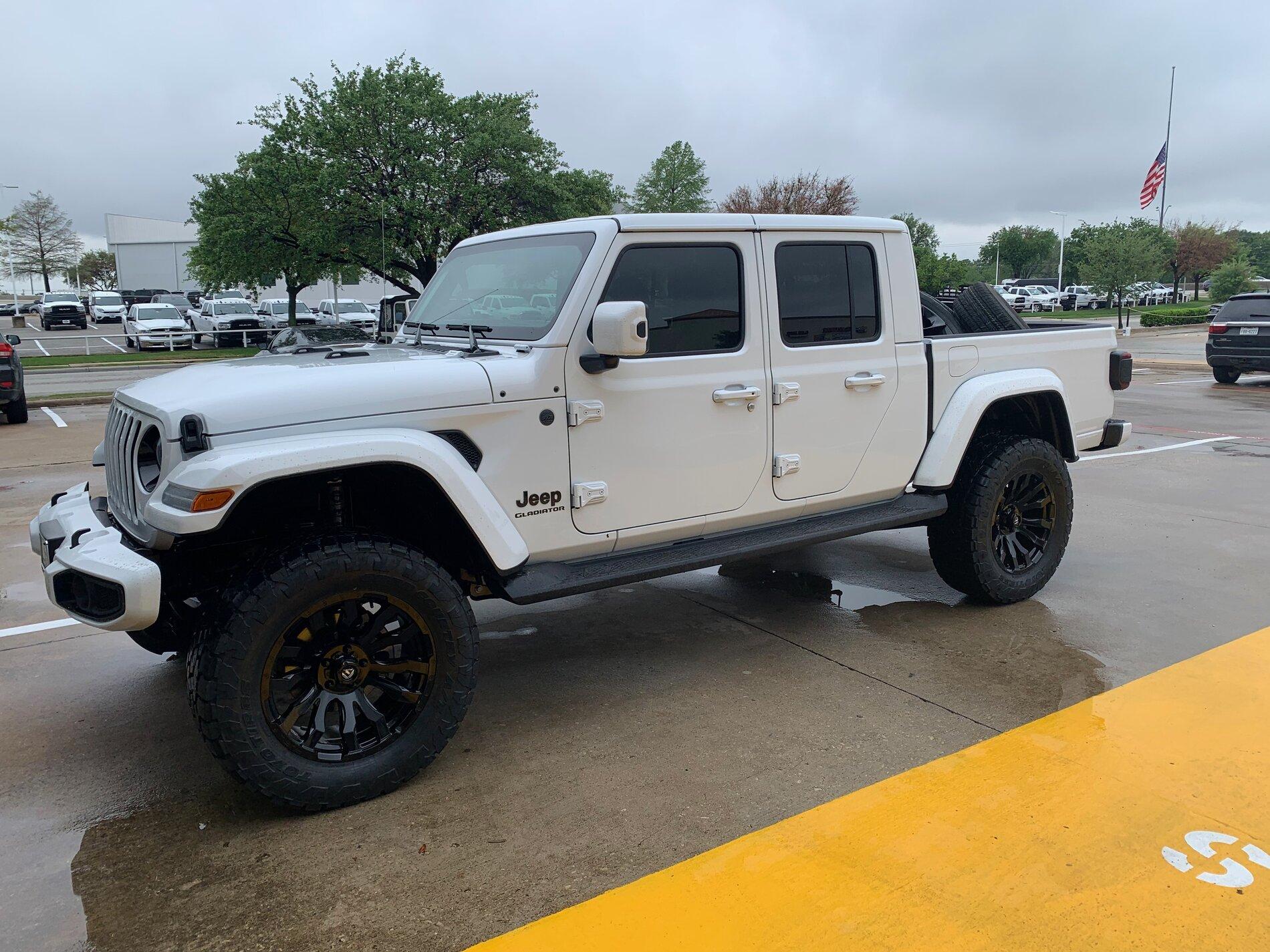 Jeep Gladiator 2021 High Altitude Bigger Tire Question IMG_9654