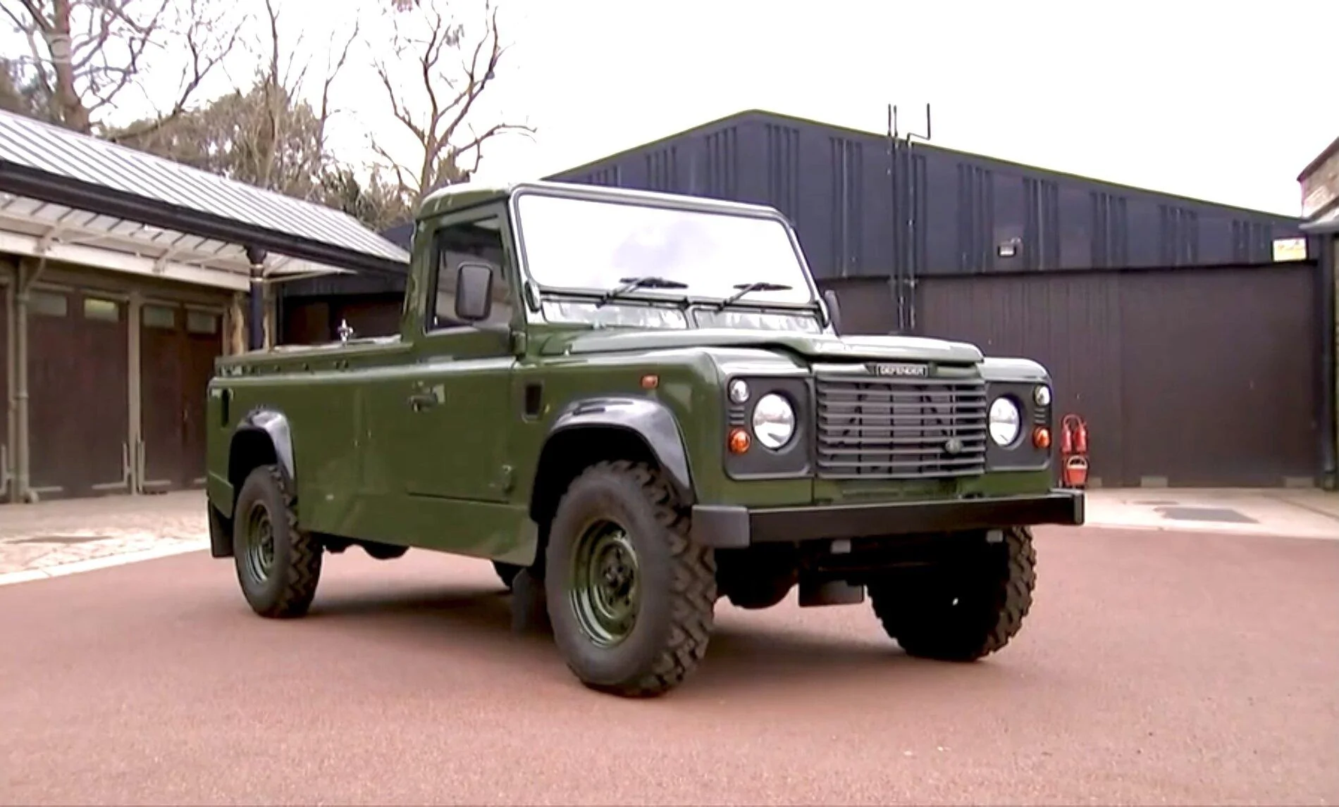 Jeep Gladiator OT: Prince Philip 47D17162-1C5A-43AB-8957-8778622C1F86
