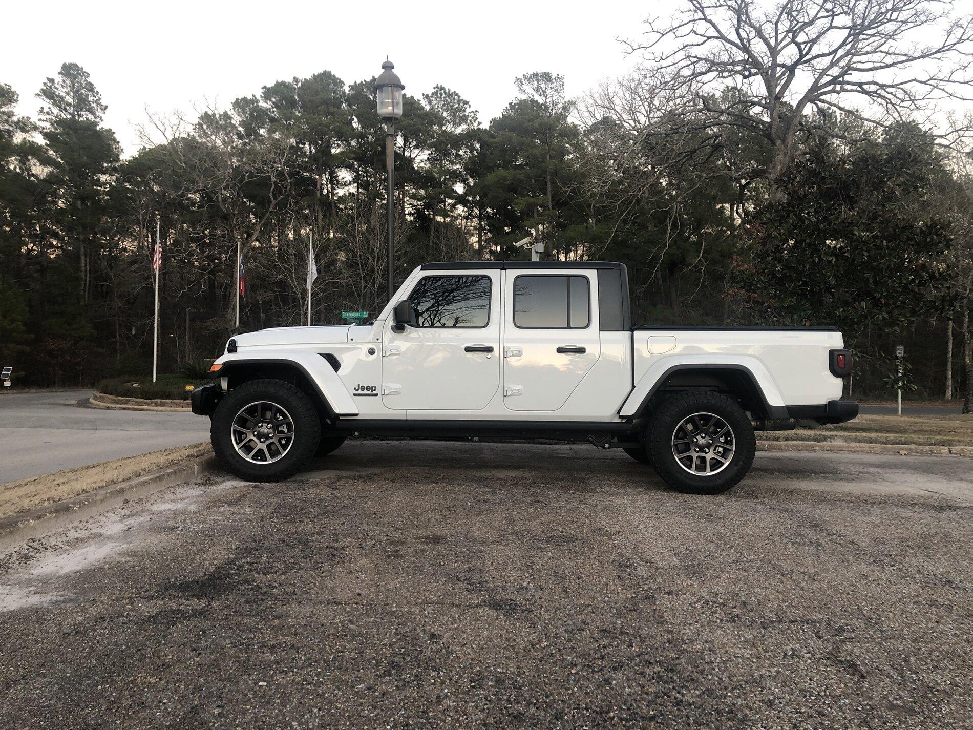 Jeep Gladiator Pictures Wanted - 33’s C9260EAC-5780-4973-8E04-A5FFE68C6C8E