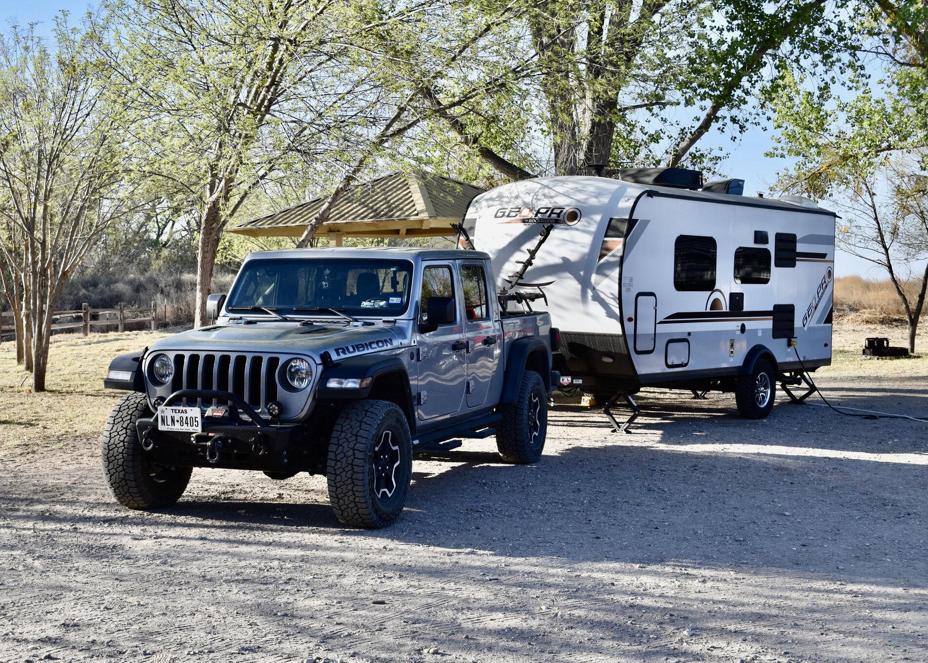 Jeep Gladiator So, what is everybody towing? 78F6276C-BD8E-458D-8B9D-AE02E3D5E2B3_1_201_a