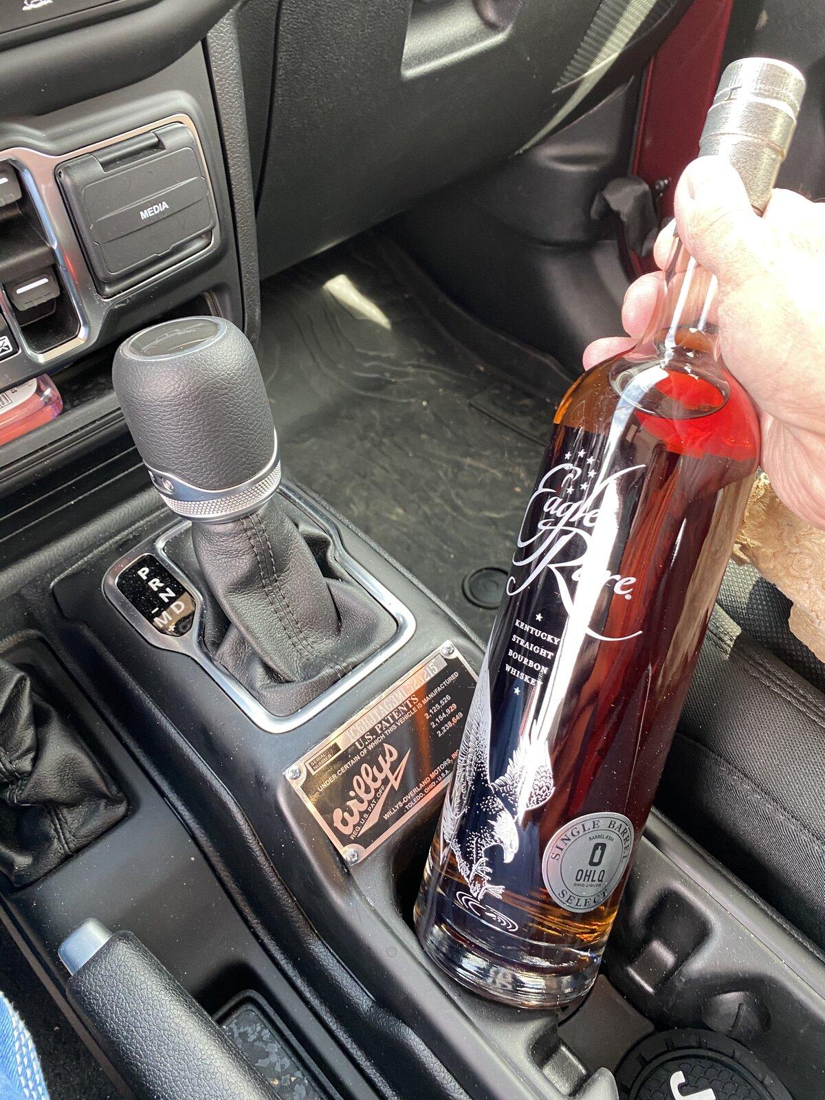 Jeep Gladiator Jeep AND whiskey lovers 80078D22-B3B9-4096-977B-3CC2ABB866D3