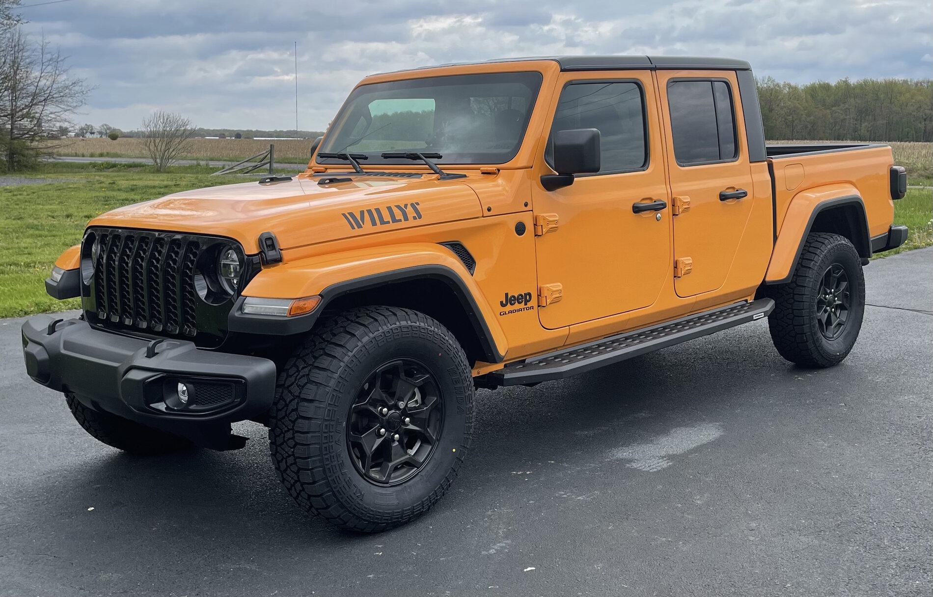 Jeep Gladiator WILLYS Edition Gladiator JT Club 3921882F-FBAE-472C-8E60-D91ED2F0C01C