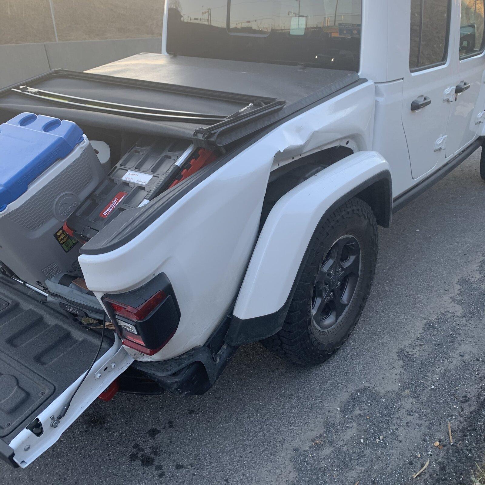 Jeep Gladiator So Angry - Rear Ended 9CAF8133-F563-4F5D-8FD2-45DC01EB7189