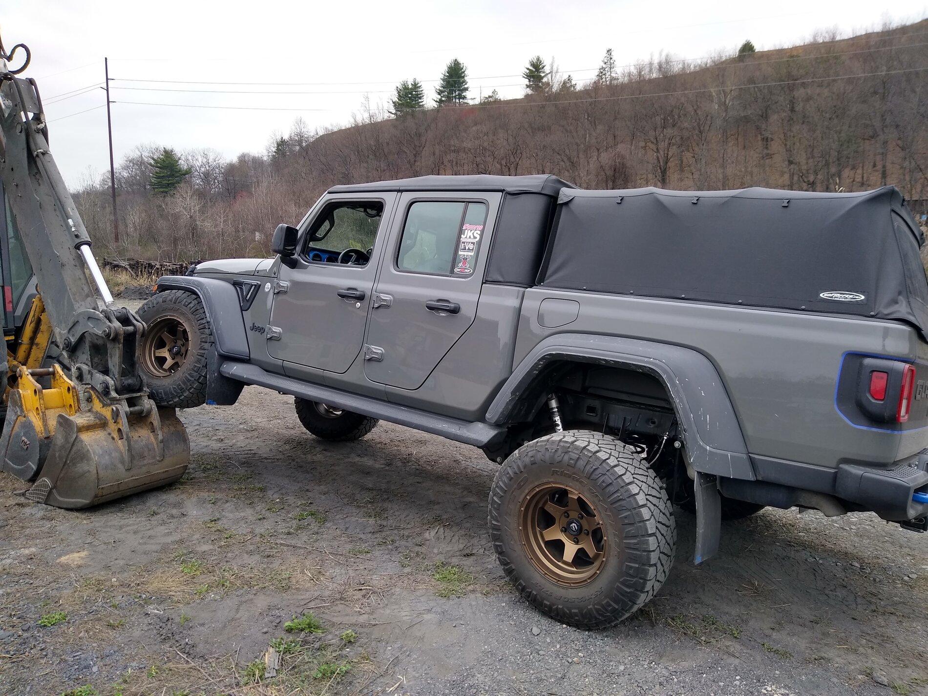 Jeep Gladiator Lets see them FLEXED out Jeep's with BIG tires and lifts :D IMG_20210410_152110460_HDR