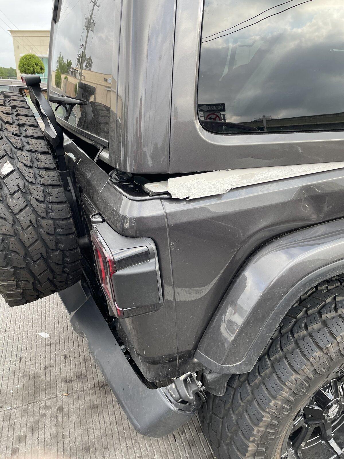 Jeep Gladiator So Angry - Rear Ended F10CE408-EBA4-44A7-8FFD-52BE8693BC09