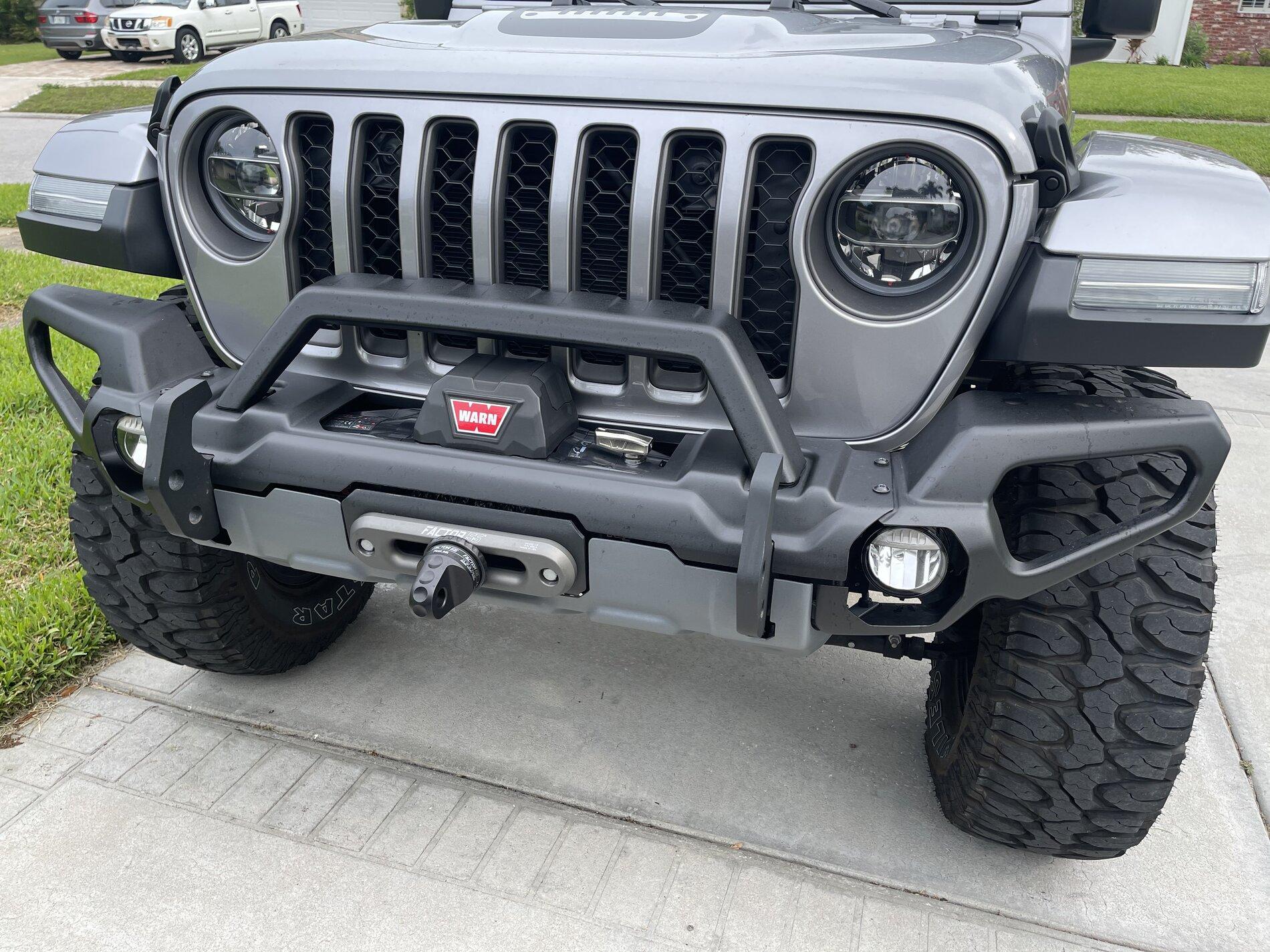 Jeep Gladiator Jeep Gladiator Rugged Ridge Venator & Warn EVO 10s TRADE 7F8579F7-D12C-41F2-B4F5-6421CCFAAABC