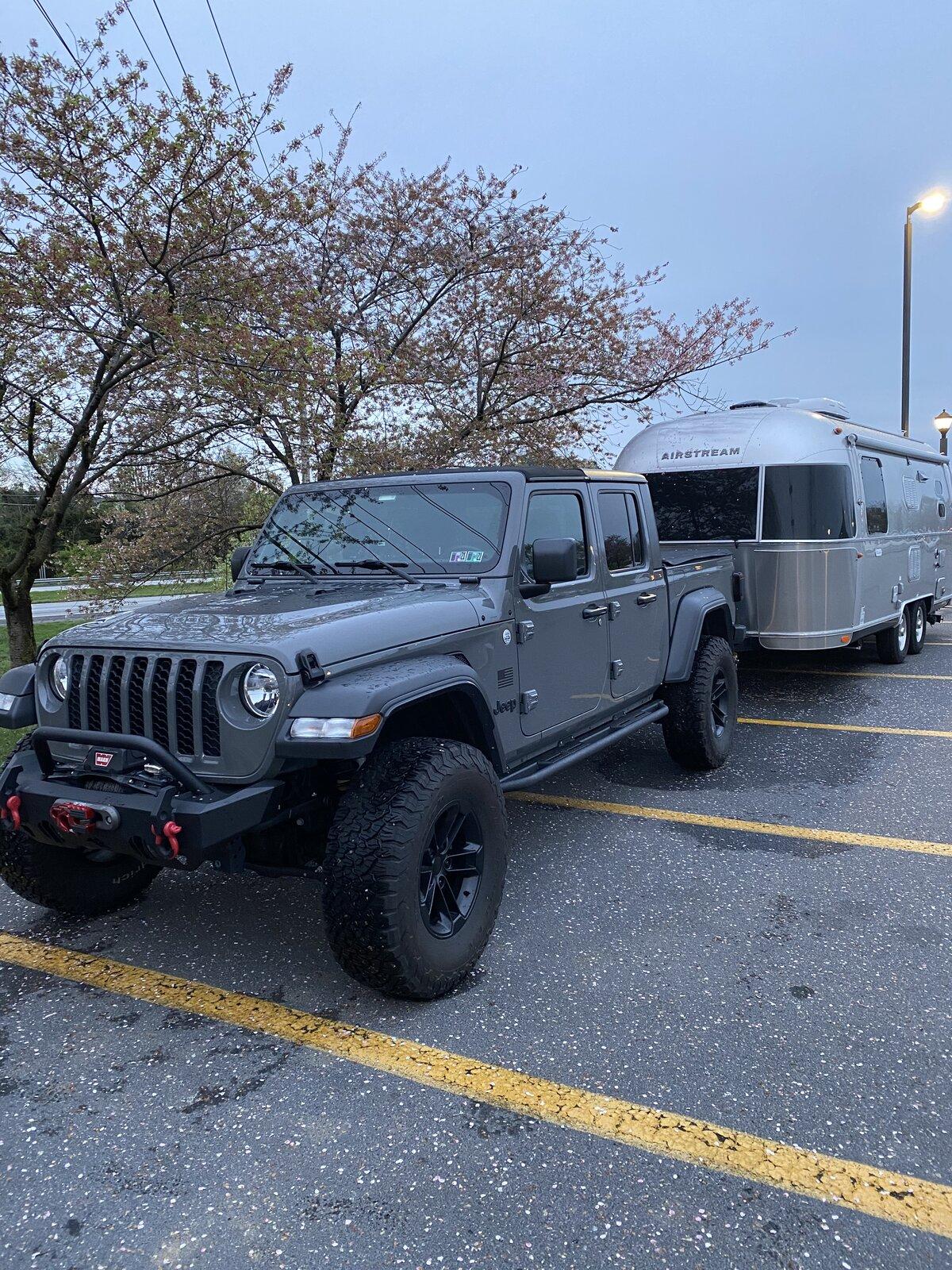 Jeep Gladiator So, what is everybody towing? 3A342694-6743-4E60-92AE-A498D116A633