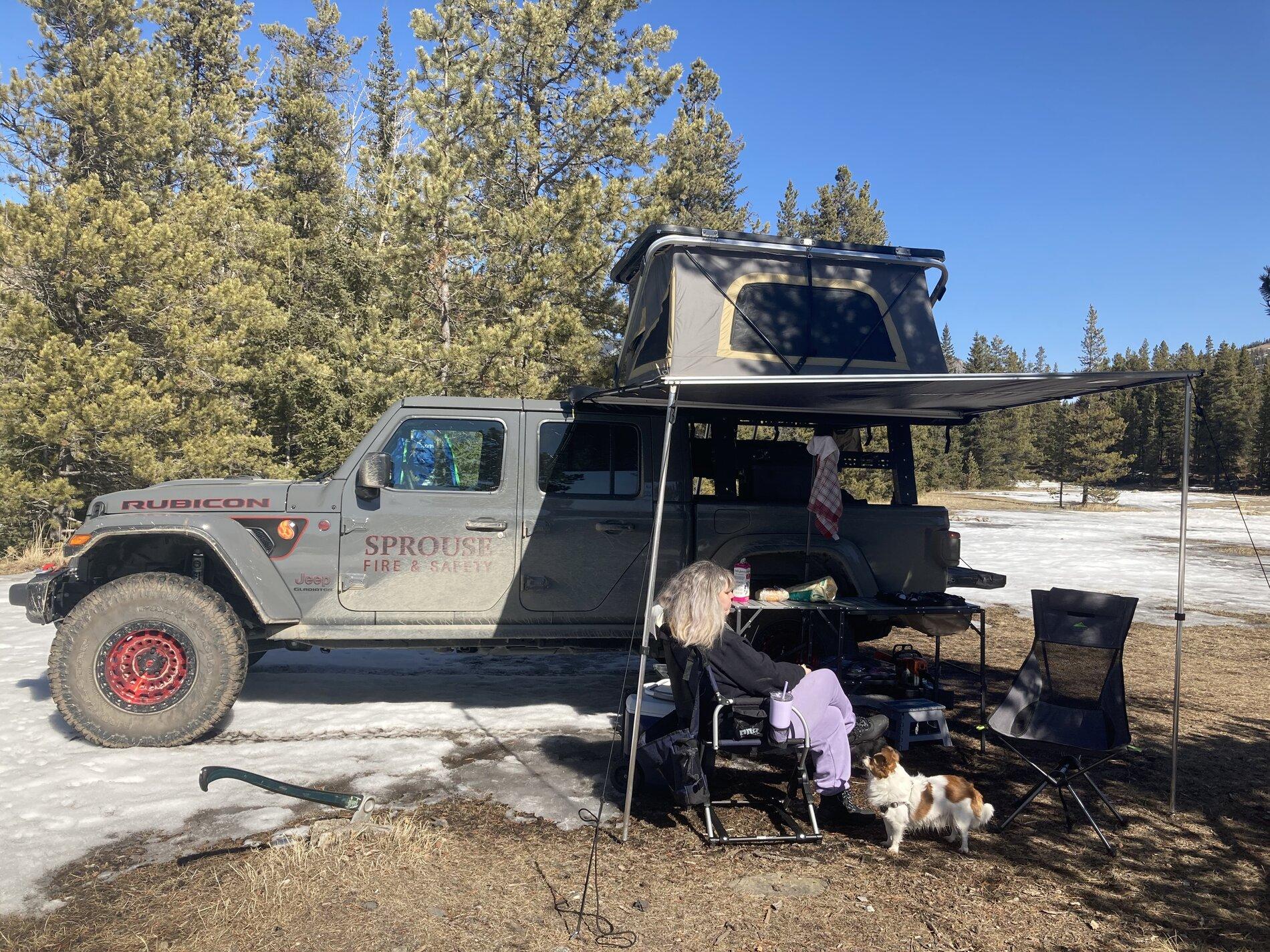 Jeep Gladiator Camping with your Gladiator 4aa8abfc-c997-4f37-99b4-026fe7d78cc2-jpe