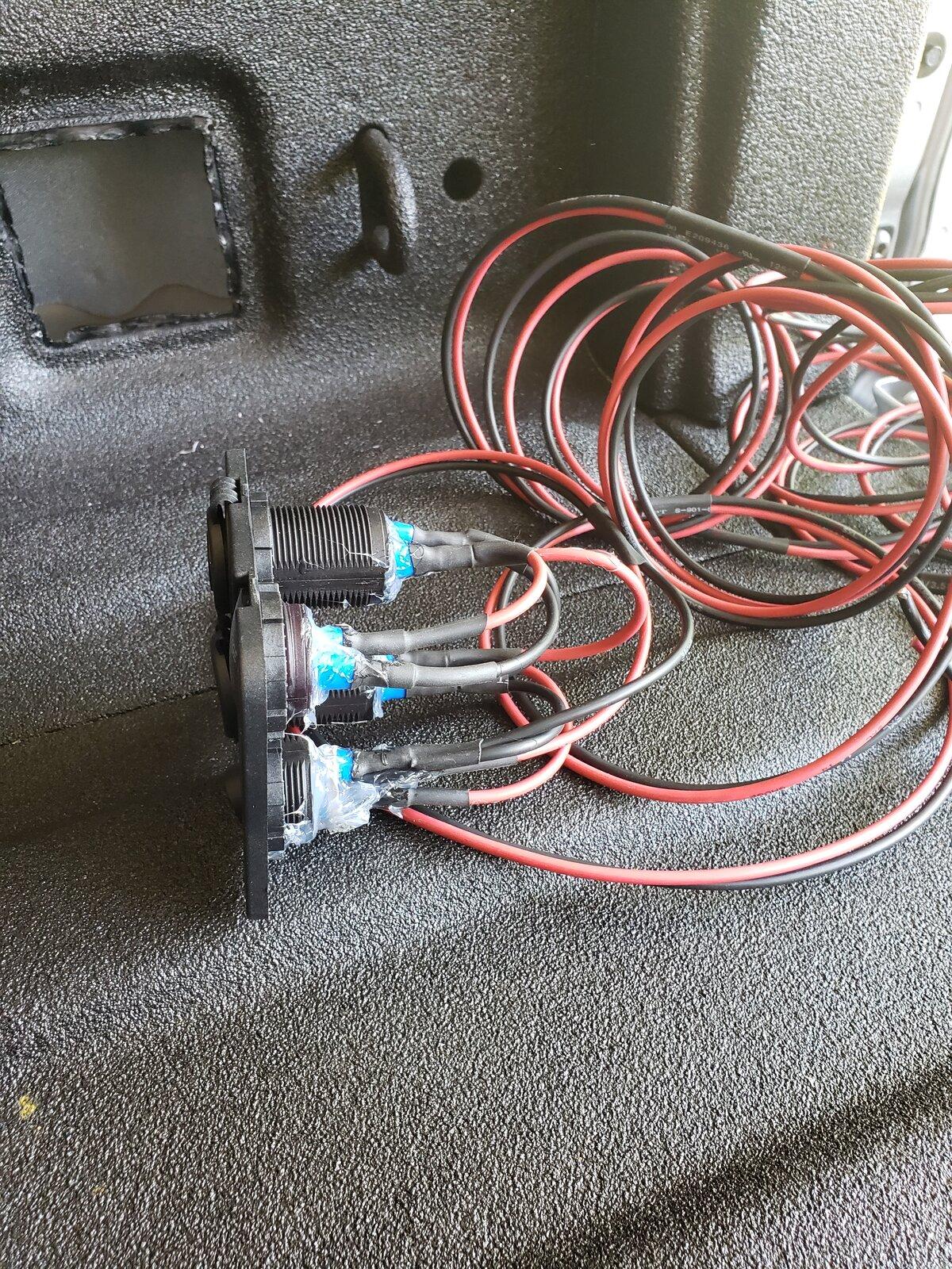 Jeep Gladiator Bed rails and utility outlet installed. 20210418_114615