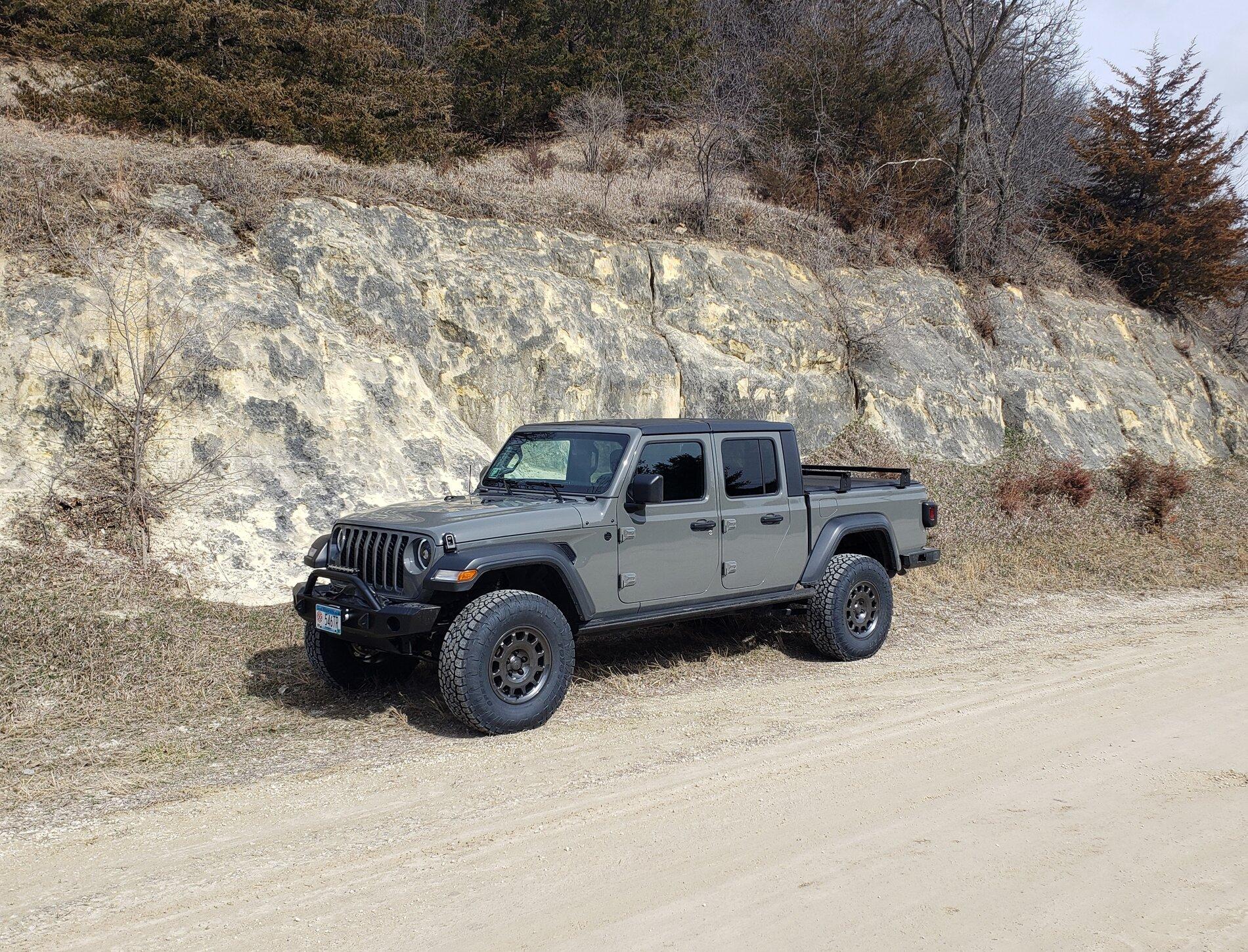 Jeep Gladiator Pictures Wanted - 33’s 20210325_182822