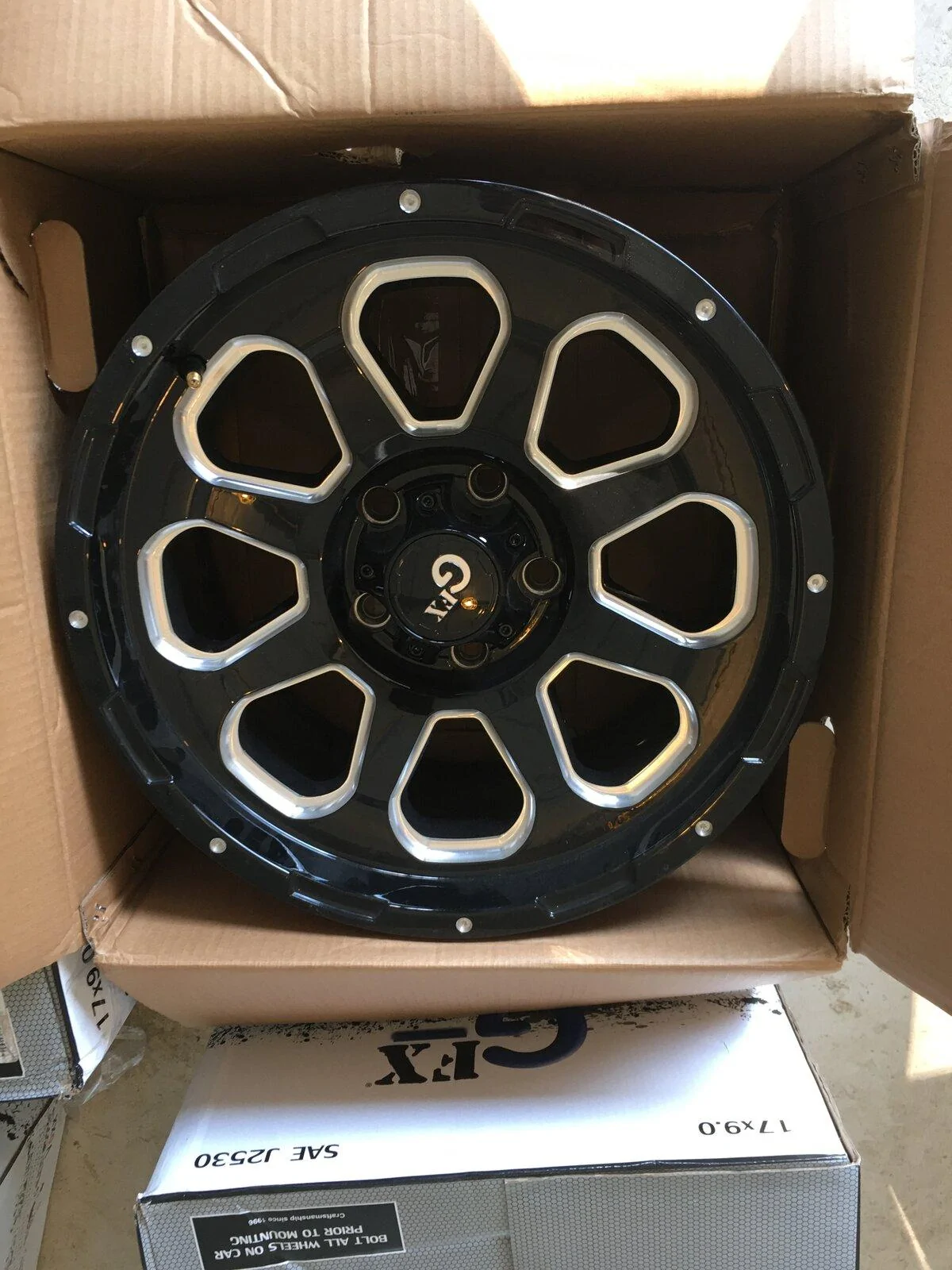 Jeep Gladiator Gfx tr10 17x9 +12 wheels 5x127 or 5x5 33438E88-5F9D-4D36-9D64-AF1998E0D045