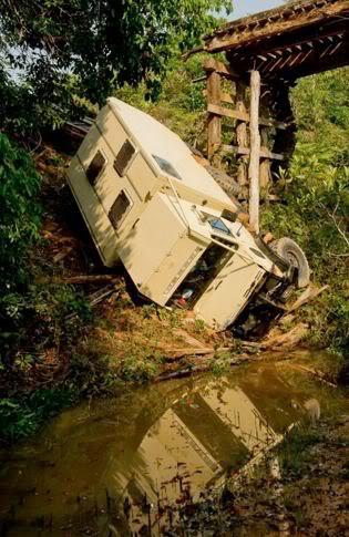 Jeep Gladiator Boards for improvised bridge? bridge fail