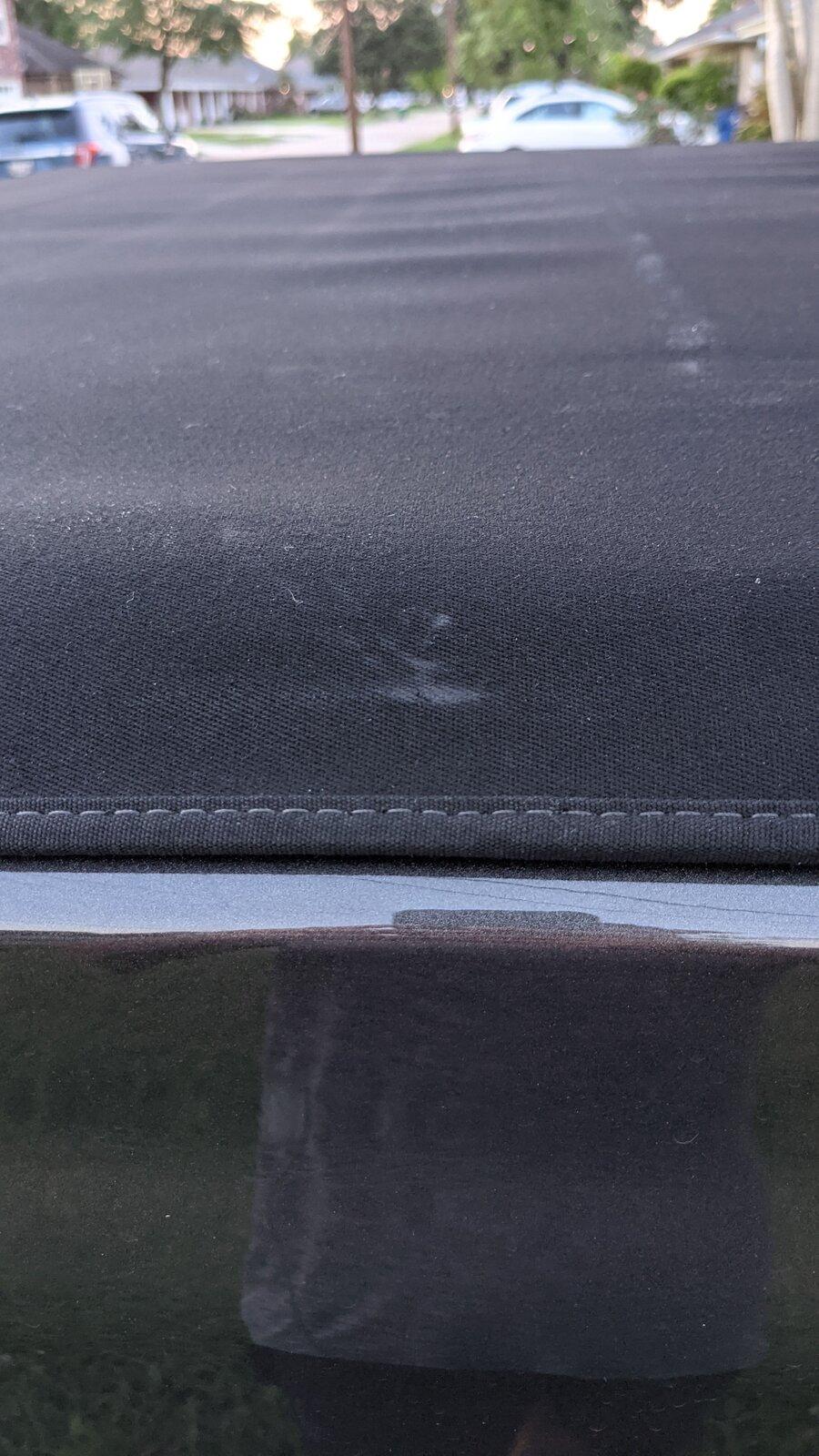 Jeep Gladiator Fabric Worn Off Mopar Soft Rolling Tonneau Cover PXL_20210421_003320739