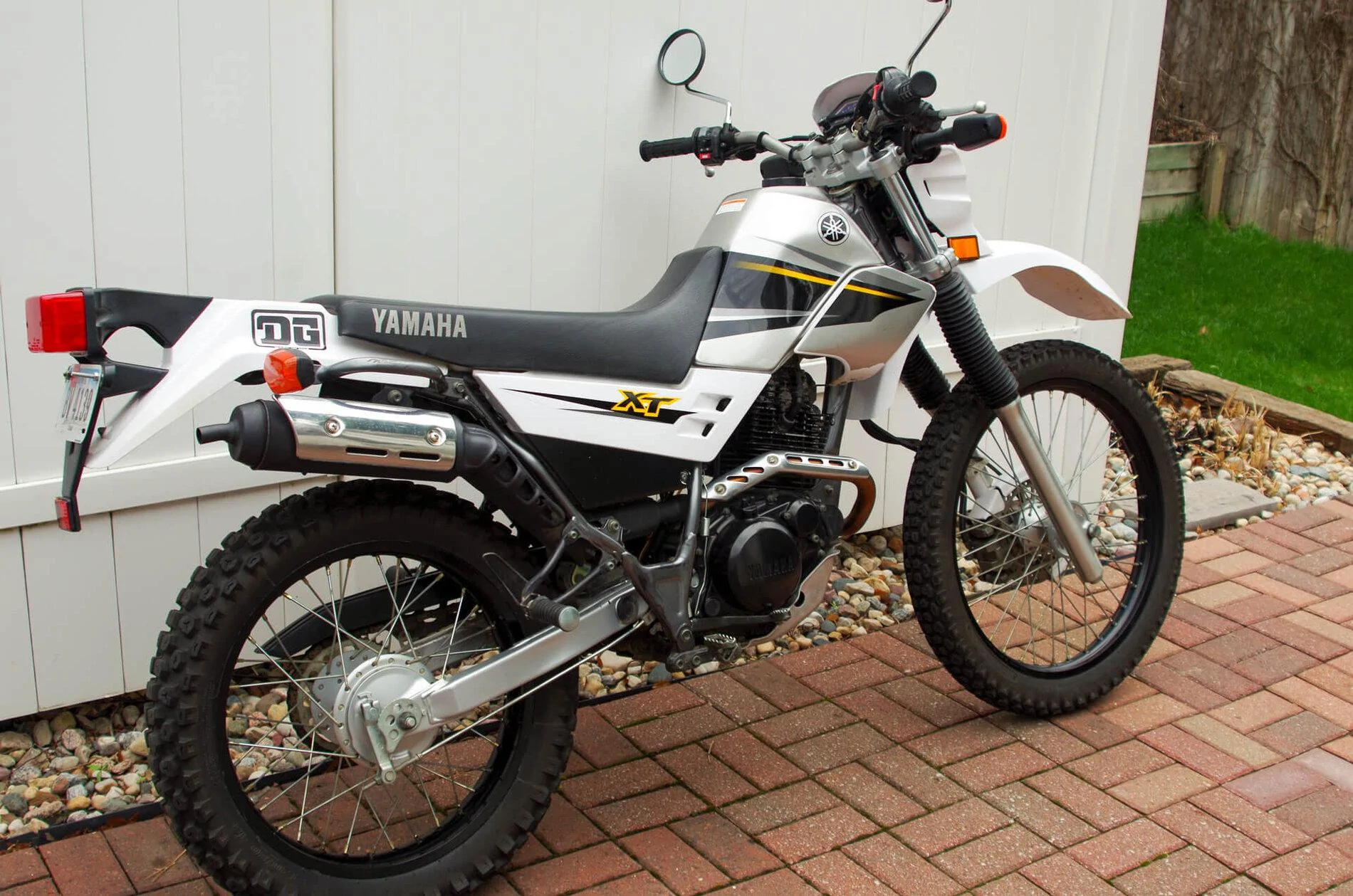 Jeep Gladiator Motorcycle riders? What do you ride? Pic/Info Thread! yamaha_xt225_3