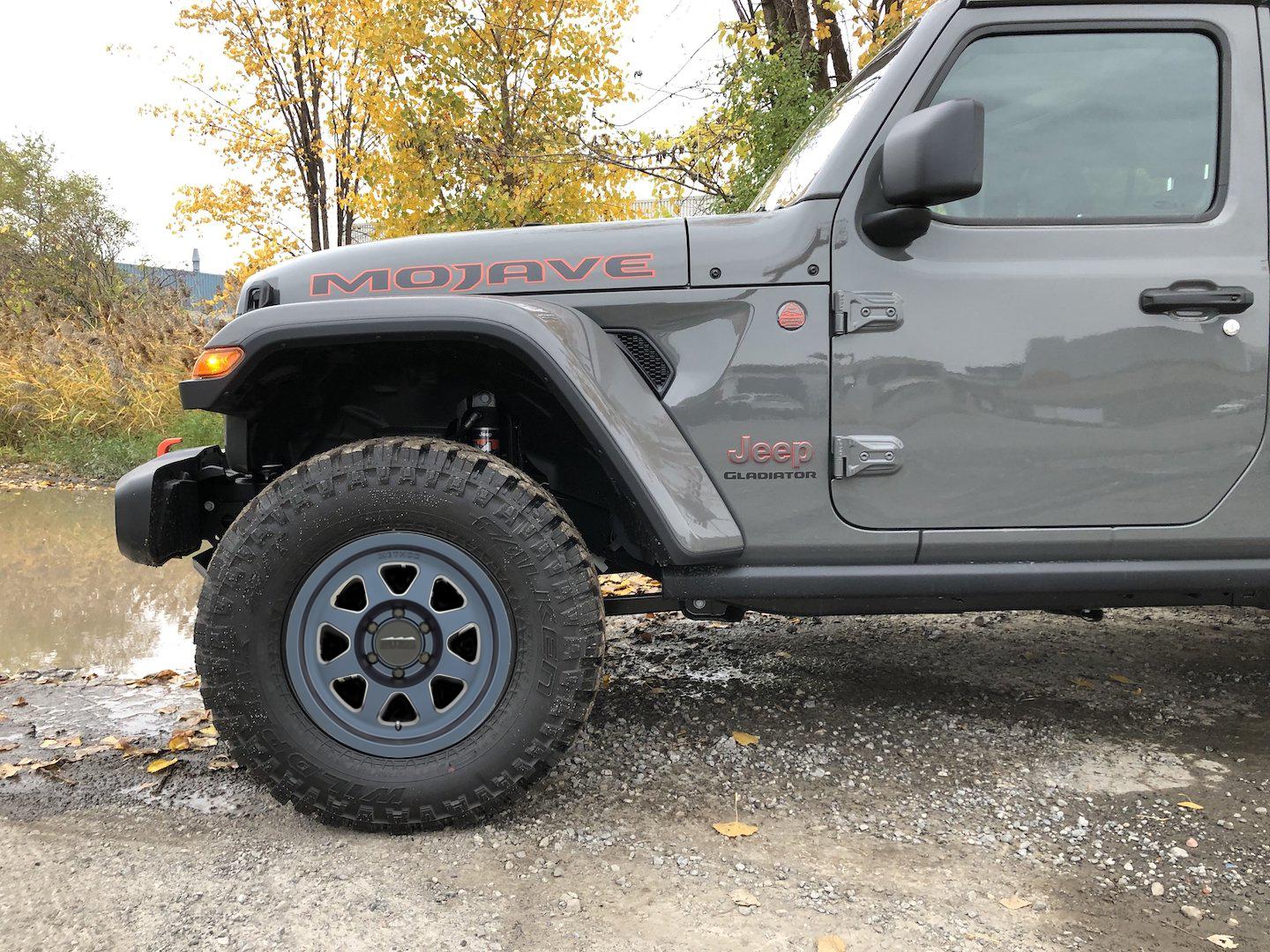 Jeep Gladiator Bahia Blue or Titanium 2020-Jeep-Gladiator-Mojave-3