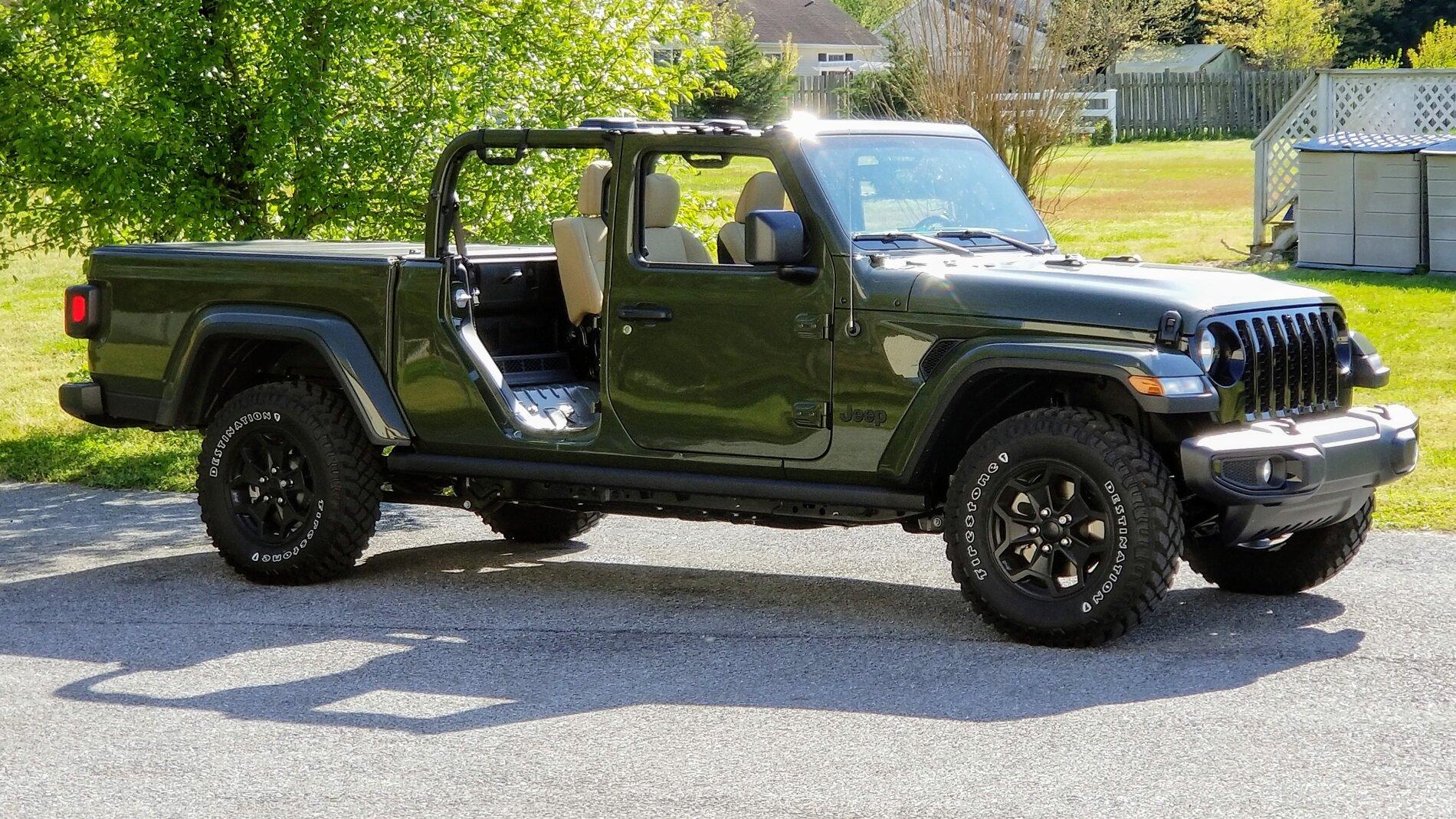 Jeep Gladiator What to plan for... keeping back hard top off extended period. 20210420_164222