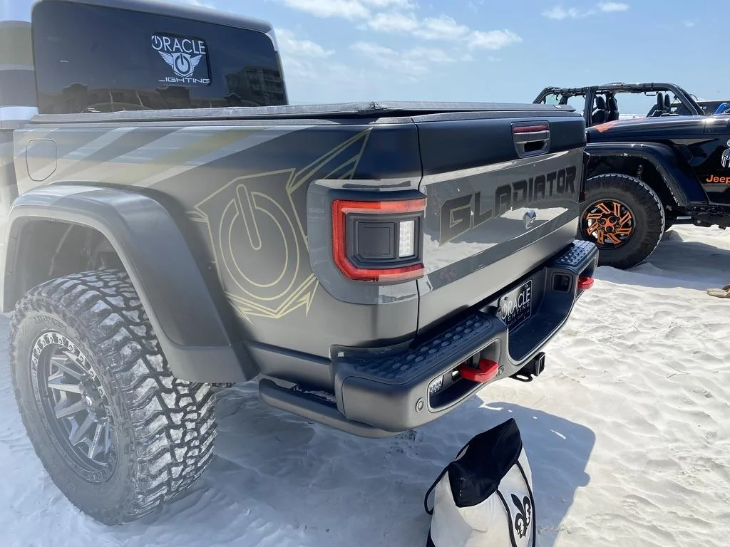 Jeep Gladiator Flush Mount Tail Lights DB5B343E-5A23-4379-A69D-30C56B8AE39A_1_105_c