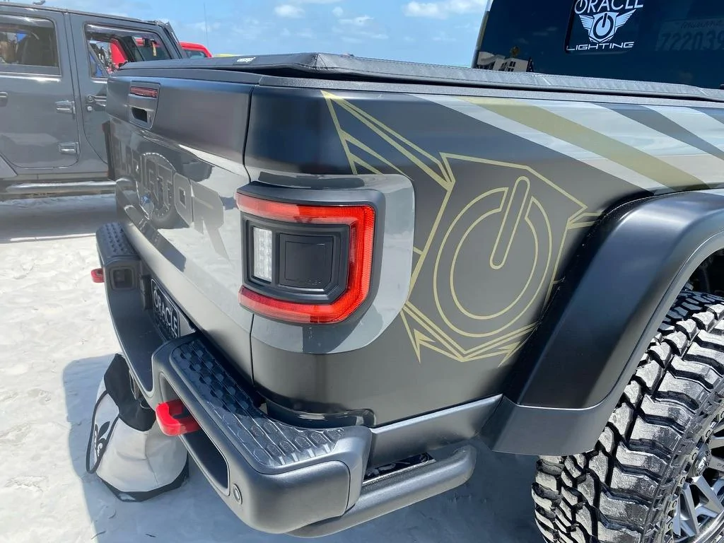 Jeep Gladiator Flush Mount Tail Lights A7D08E1C-3B56-4022-BB23-82911D7651DD_1_105_c
