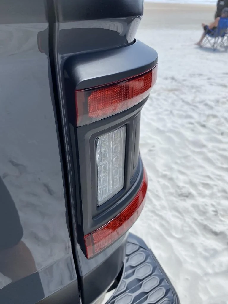 Jeep Gladiator Flush Mount Tail Lights F0DD0A6B-4337-40D5-B1A3-1C83DAED34D6_1_105_c