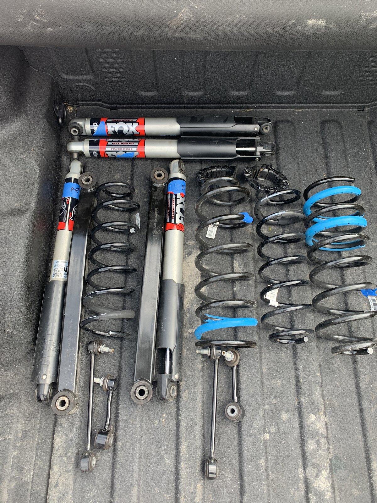 Jeep Gladiator REDUCED: Rubicon Stock Suspension E605E041-8DBB-4651-93FD-82DA2245F375