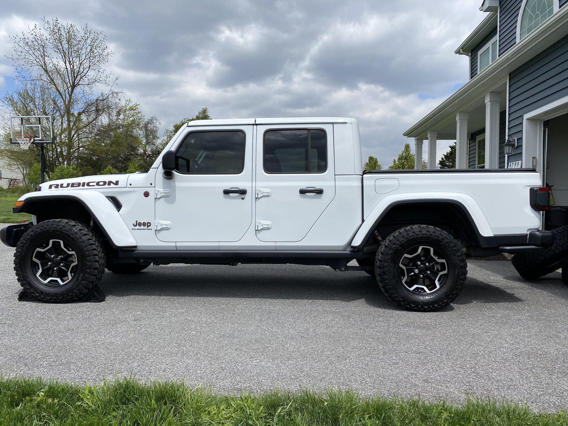 Jeep Gladiator 35’s on 20” - Installed today. 6744436A-0CA2-435A-B2BA-472CEA9DA75F