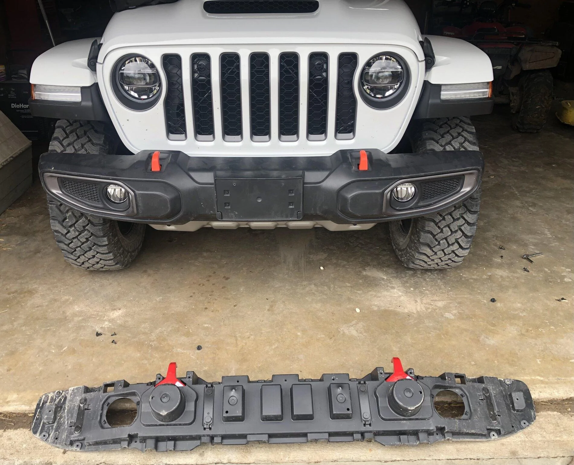 Jeep Gladiator Rubicon vs Mojave Photos 15A56273-D563-403E-B616-14D0E7C517BD