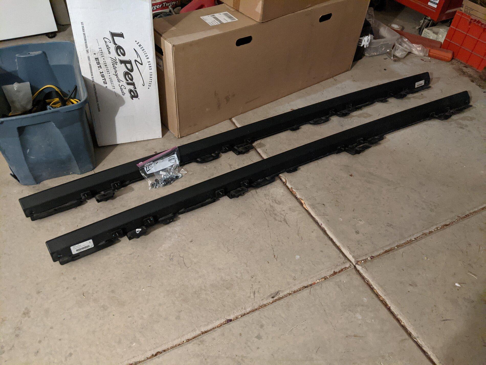 Jeep Gladiator Free rock rails off of 21 Mojave Rails