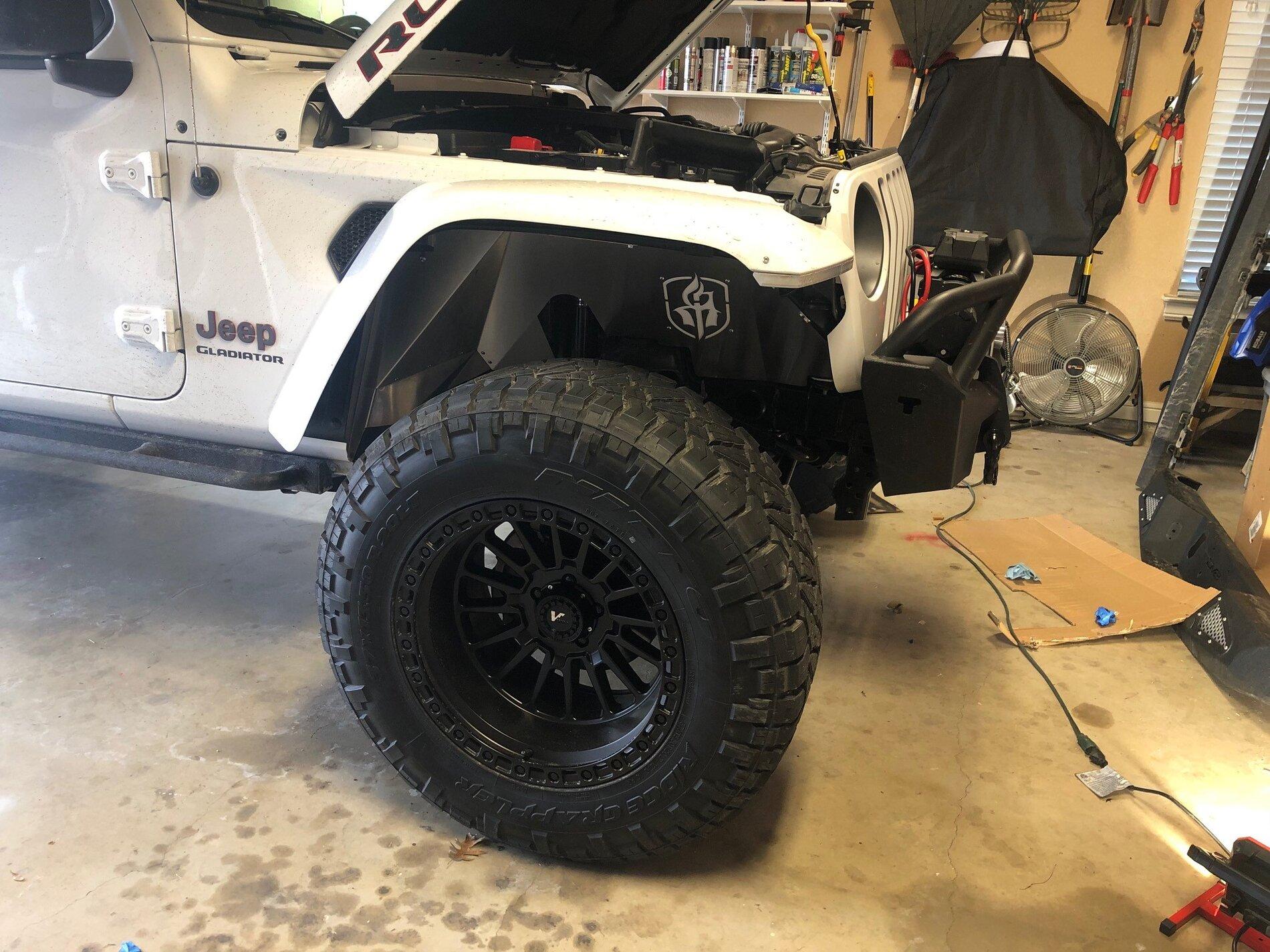 Jeep Gladiator SHOW ME YOUR WHEELS! Front