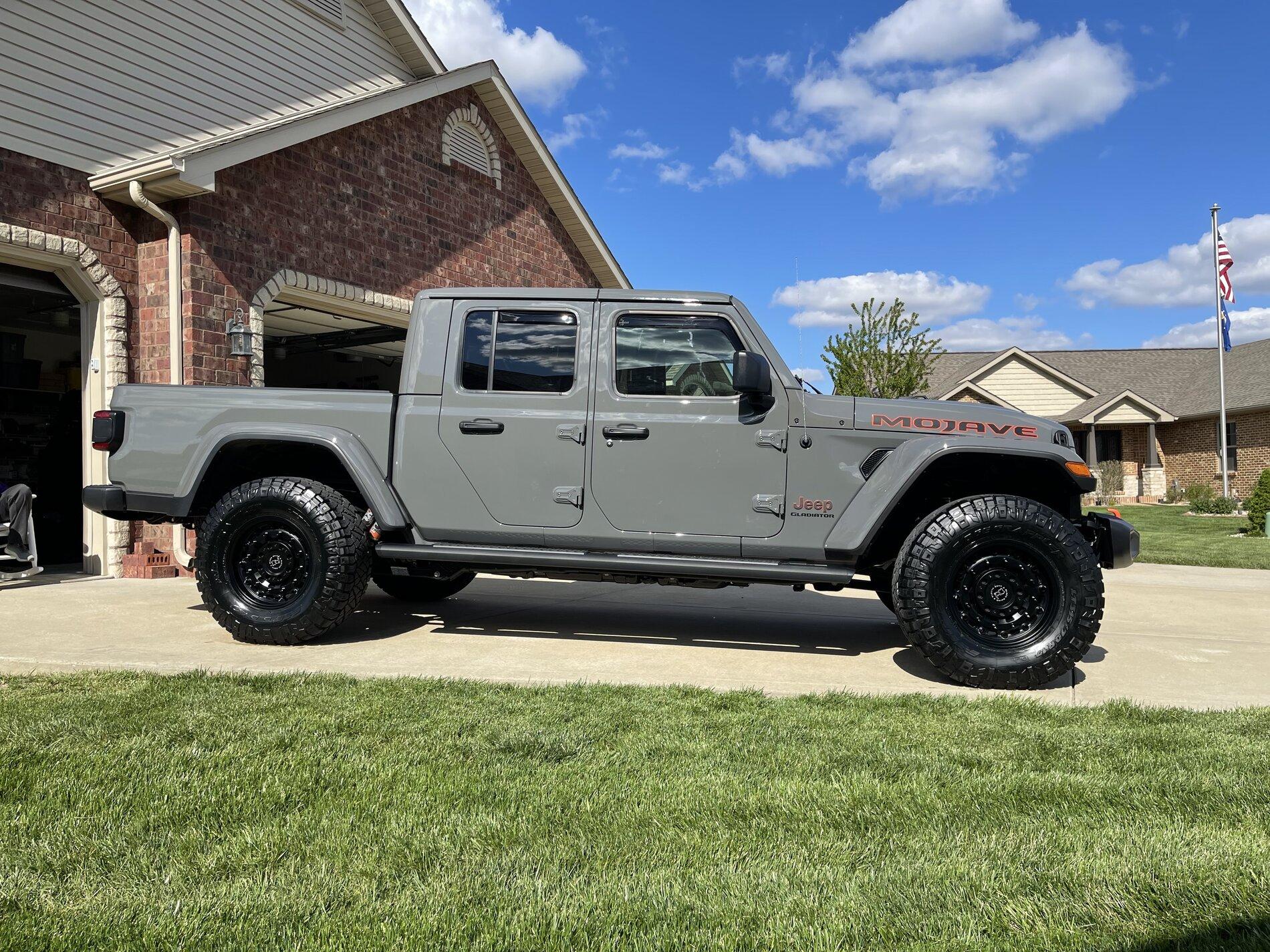 Jeep Gladiator STING GRAY Gladiator JT Club IMG_0818.JPG