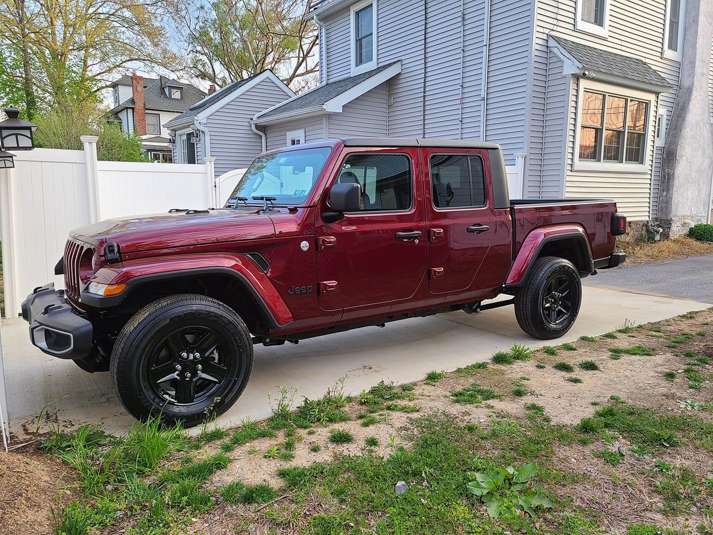 Jeep Gladiator Snazzberry Gladiator JT club gladiator