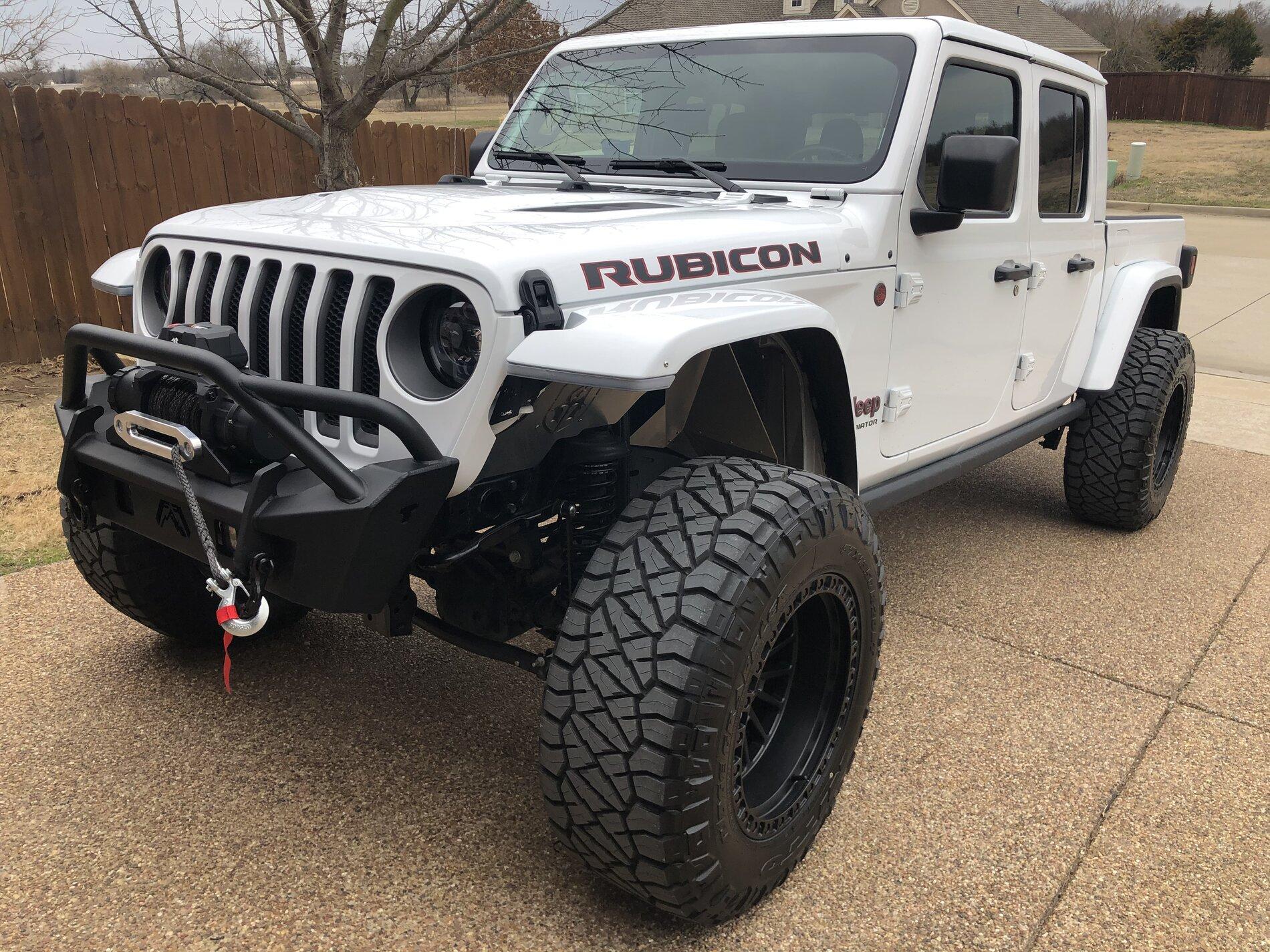 Jeep Gladiator BRIGHT WHITE Gladiator JT Club 18F777BC-48F7-4FA9-B7CE-2F7CAED845F4