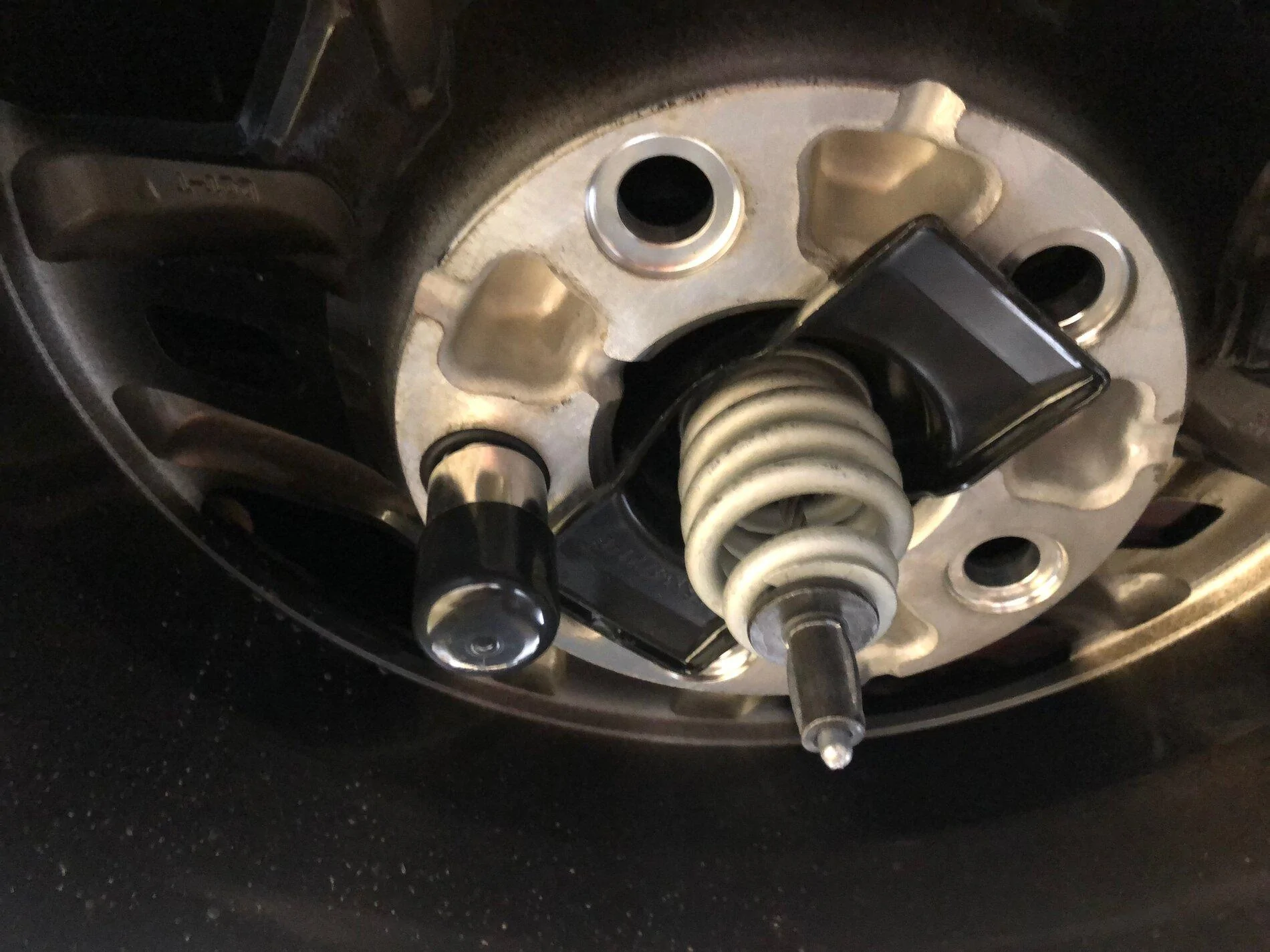 Jeep Gladiator Spare tire lock IMG_9366