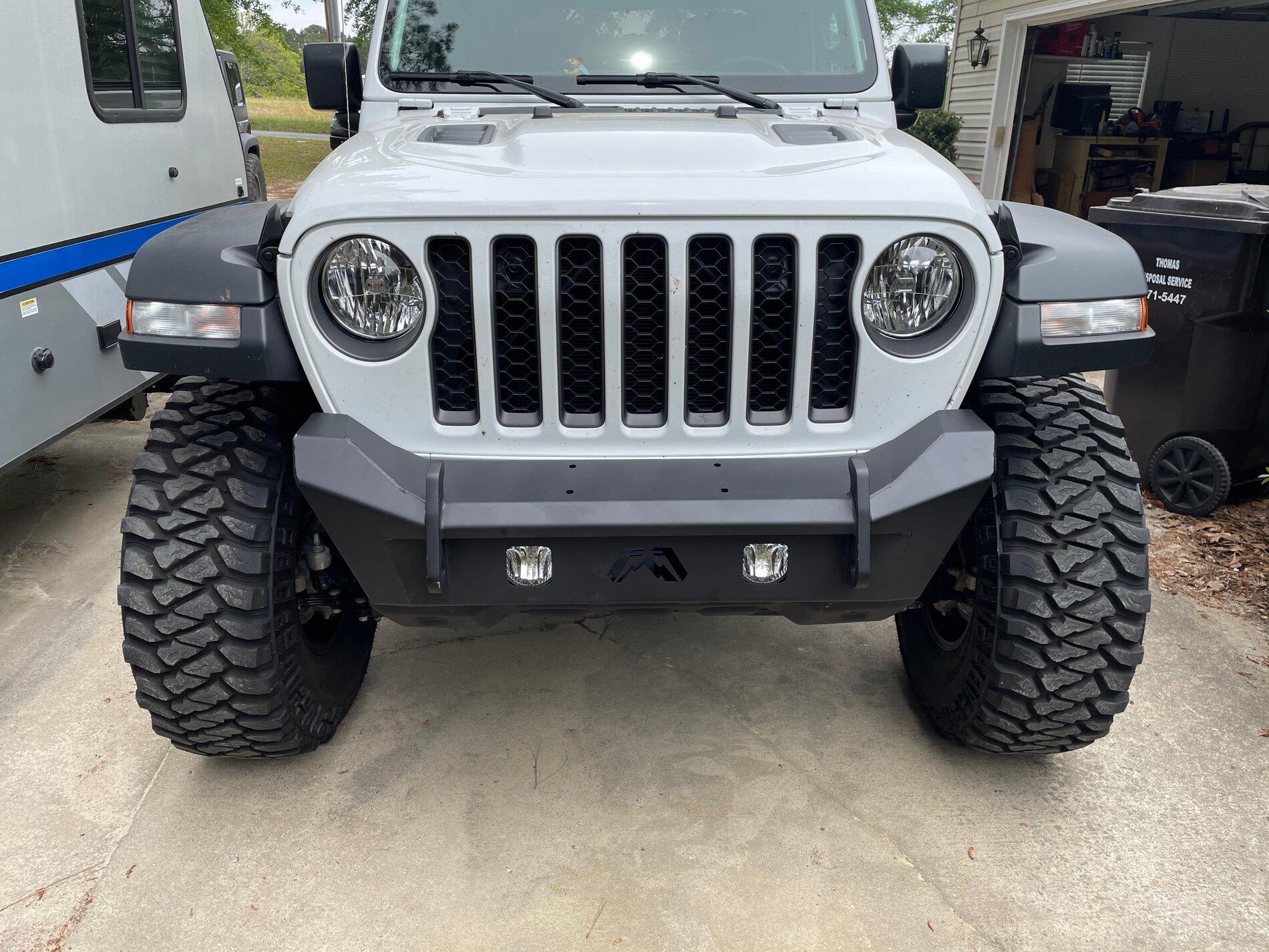 Jeep Gladiator Hundo, 2021 Rubicon JT bumper