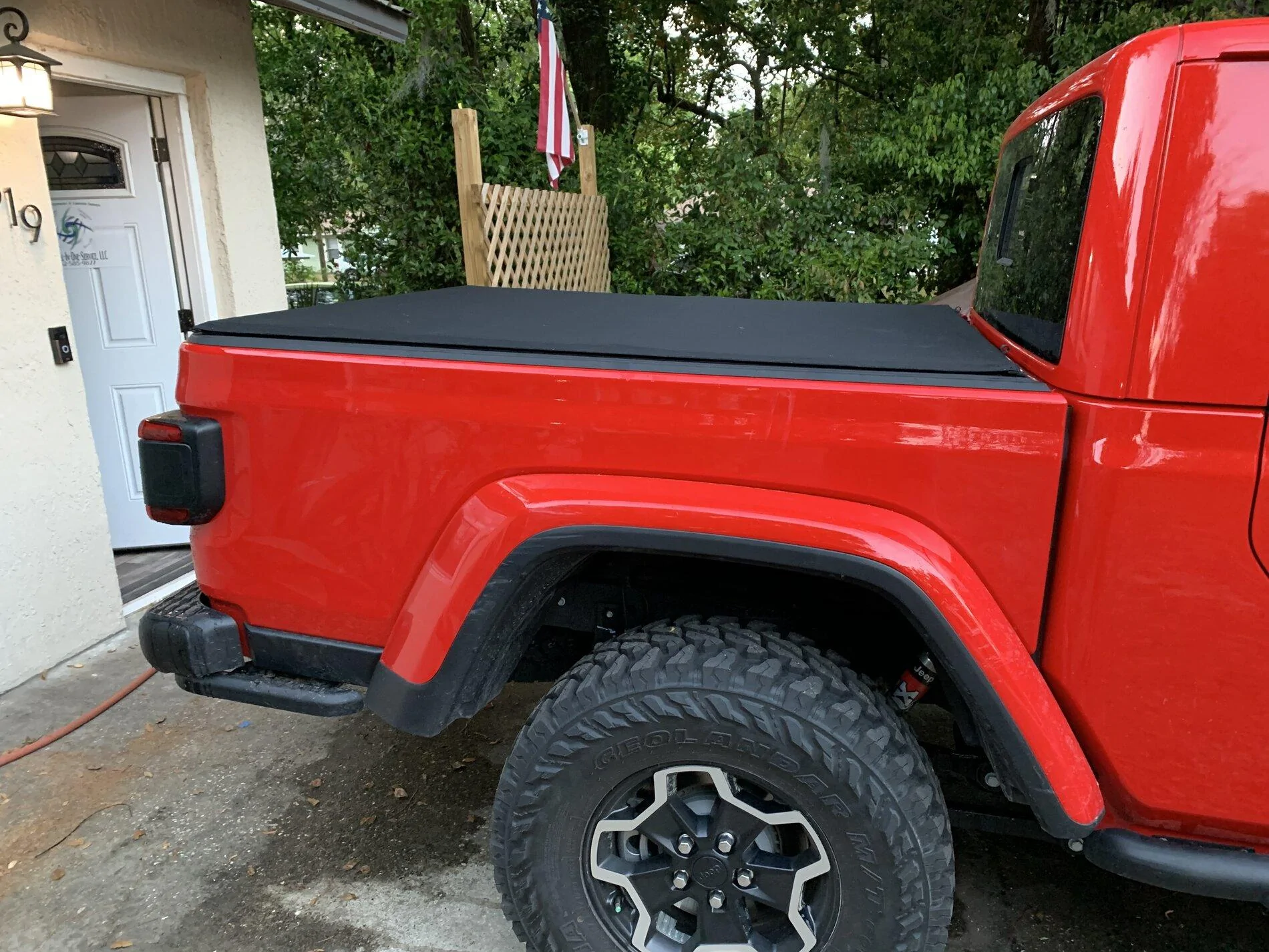 Jeep Gladiator Which bed cover do you guys recommend? F0D3E600-BADC-46E0-A55A-1E191A011403