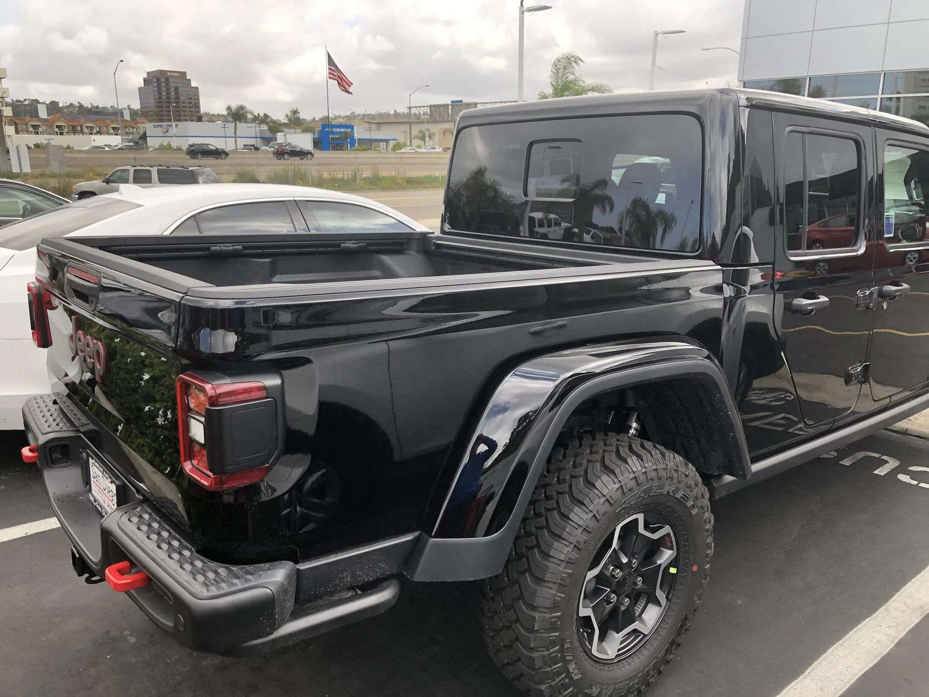 Jeep Gladiator San Diego finally has Gladiators 5B1FEE11-EED0-4274-86B6-C58BF609CB1C