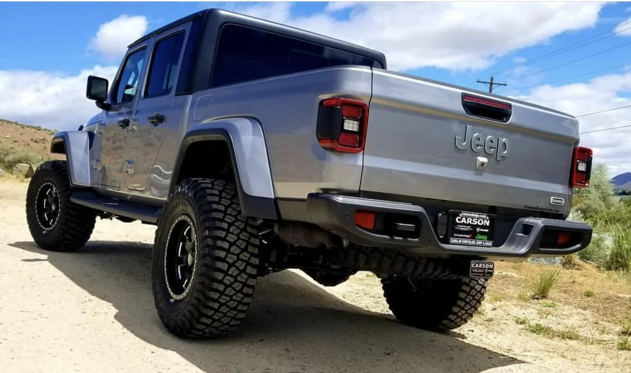 Jeep Gladiator BILLET SILVER Gladiator JT Club F204E130-A726-473C-840E-1CCC567C7E12
