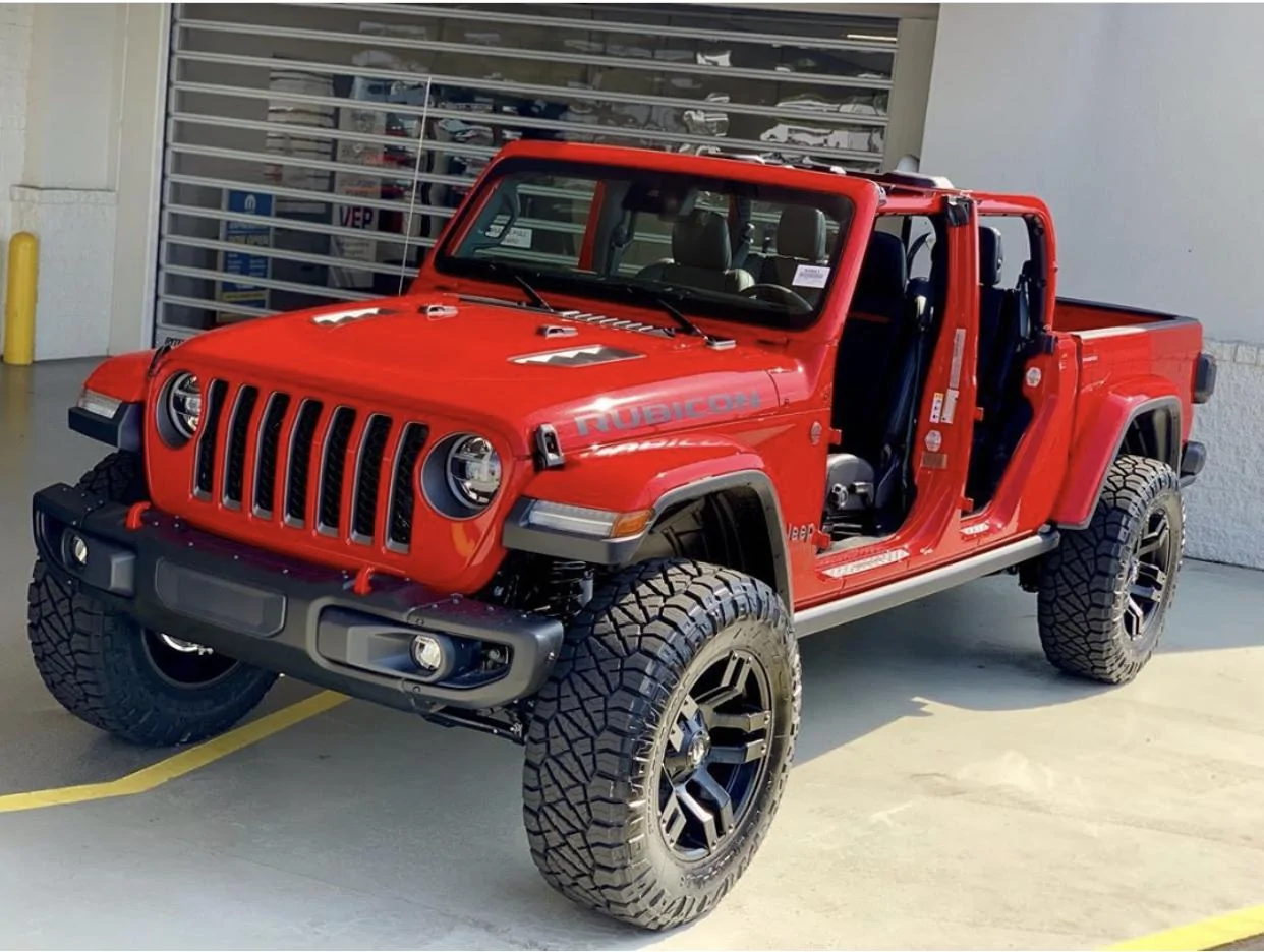 Jeep Gladiator FIRECRACKER RED Gladiator JT Club DC859D20-4710-4FAF-8BB4-1725868B7A87