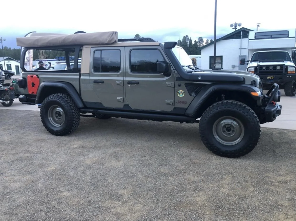 Jeep Gladiator GATOR Gladiator JT Club 11F38CB0-E49C-4DD5-91EF-CA7F4117D17E