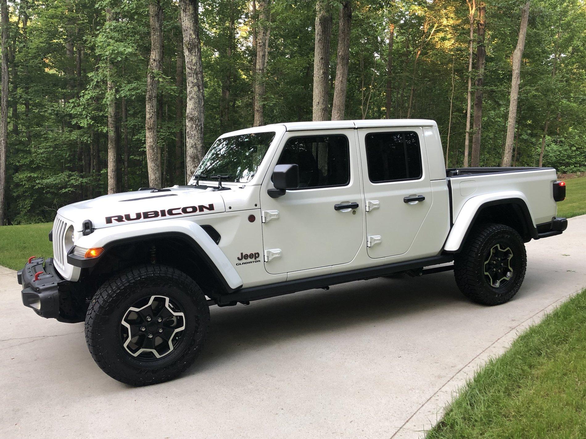 Jeep Gladiator BRIGHT WHITE Gladiator JT Club c+f9xMdyRiC50yIu4bdgRA