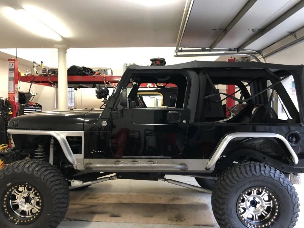 Jeep Gladiator BRIGHT WHITE Gladiator JT Club UNADJUSTEDNONRAW_thumb_100c5