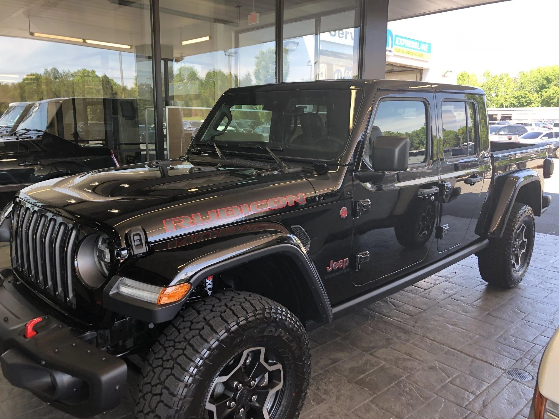 Jeep Gladiator BLACK Gladiator JT Club 2C8ADDD5-7A6A-46A2-8D39-90D12607FEED