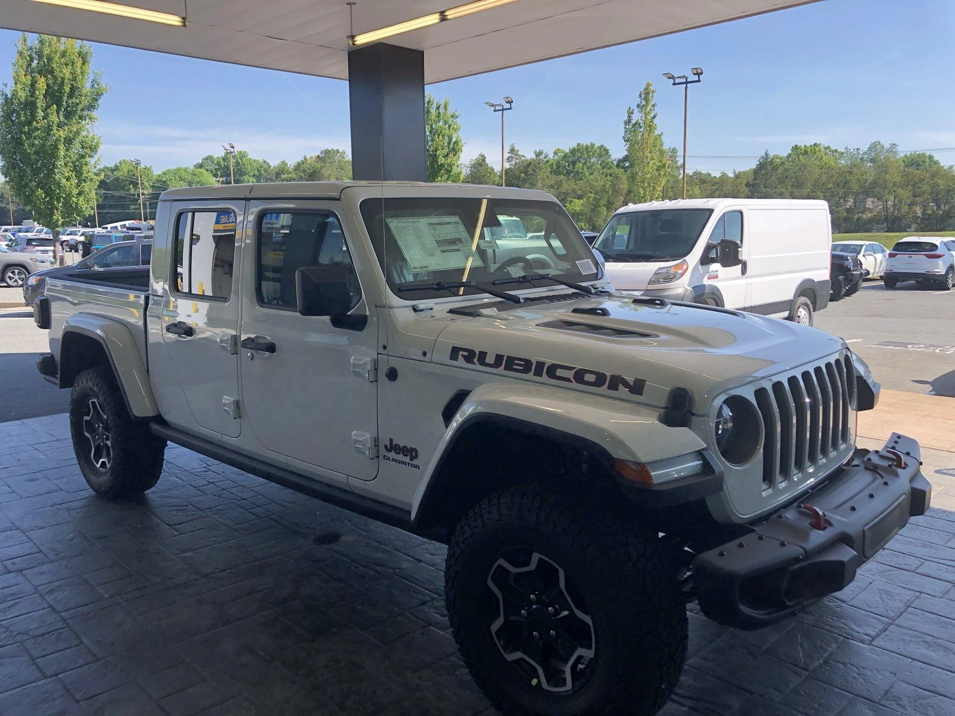 Jeep Gladiator BRIGHT WHITE Gladiator JT Club A1D842B6-0F5F-4443-BBCE-985DA4F1F7E5