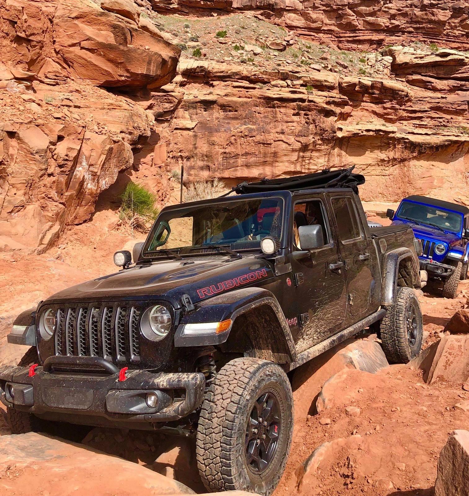 Jeep Gladiator Request: Gladiators with soft tops A9AEC373-B446-4E46-B390-B9A0C78565C6